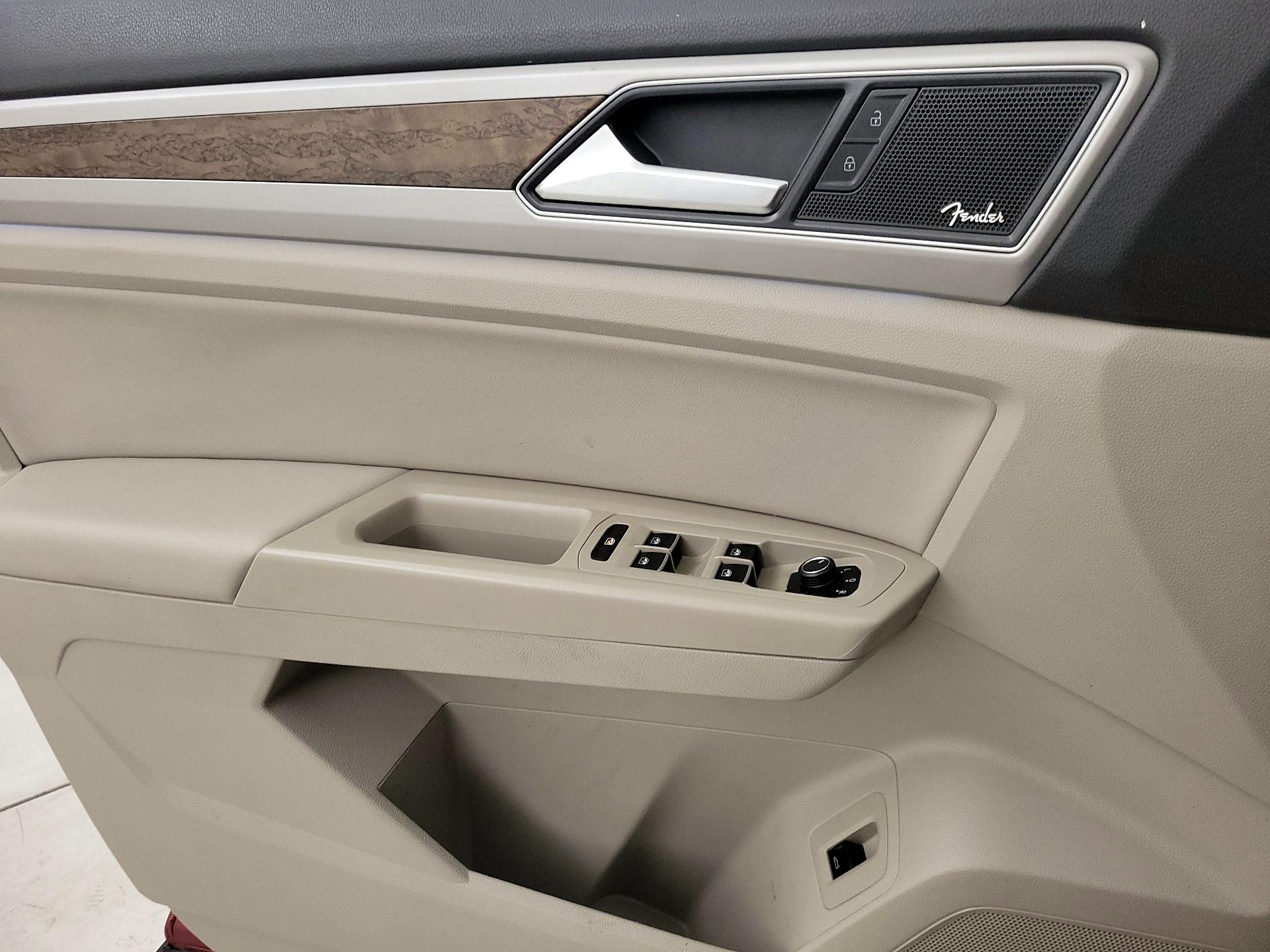 Thumbnail: 2018 Volkswagen Atlas - 12