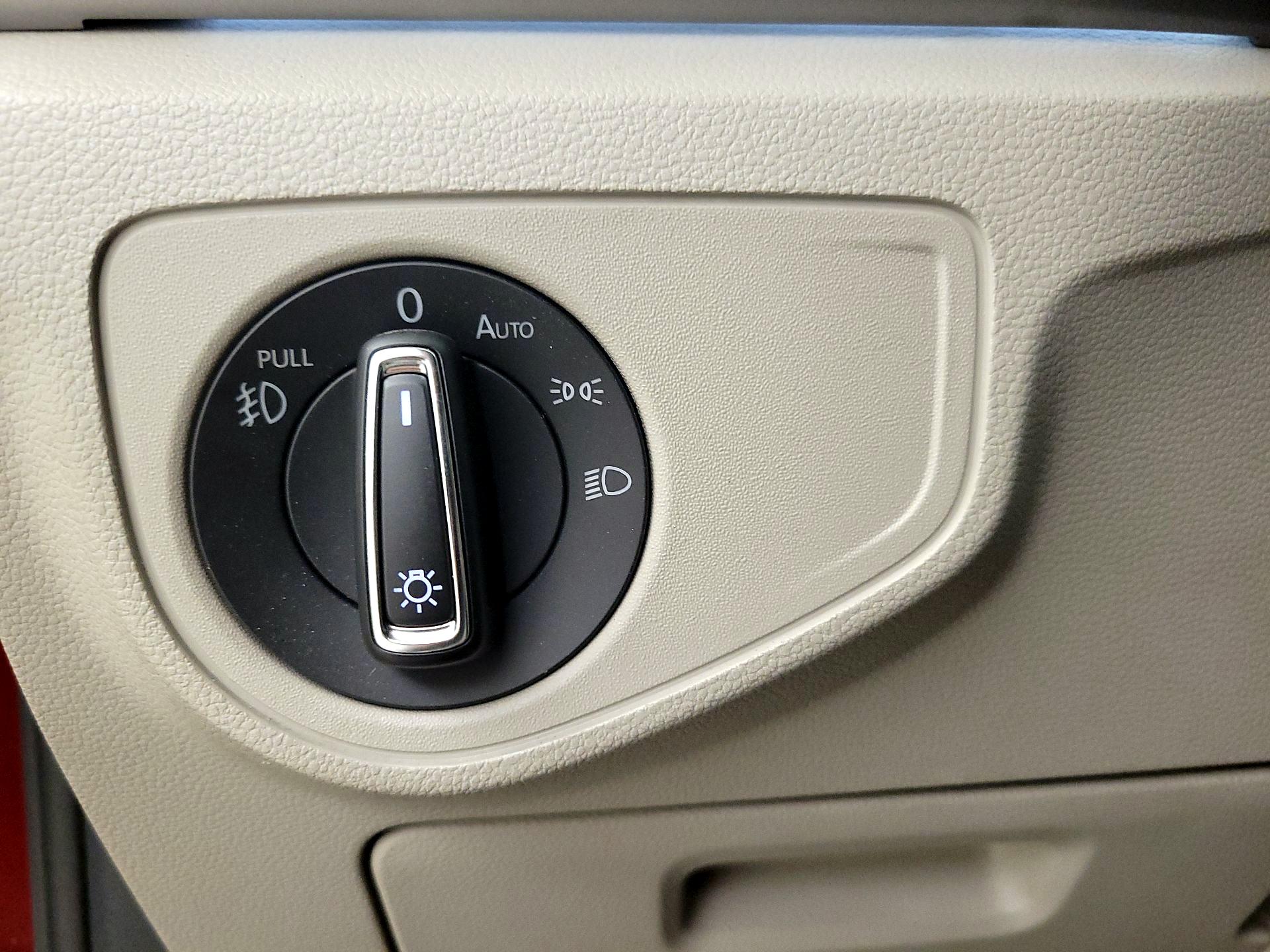 Thumbnail: 2018 Volkswagen Atlas - 13