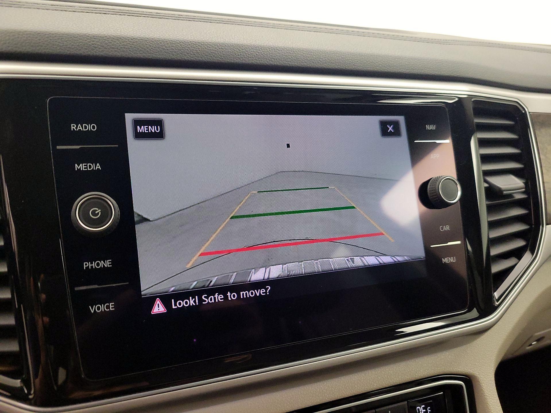 Thumbnail: 2018 Volkswagen Atlas - 14