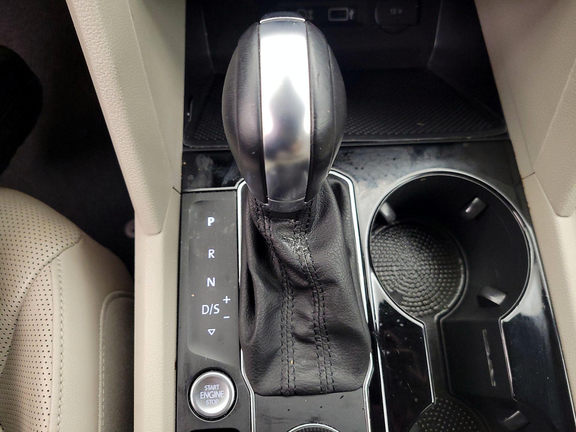 Thumbnail: 2018 Volkswagen Atlas - 17