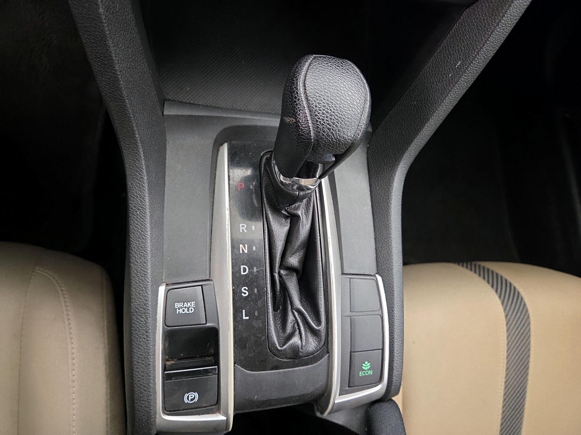 Thumbnail: 2017 Honda Civic - 17