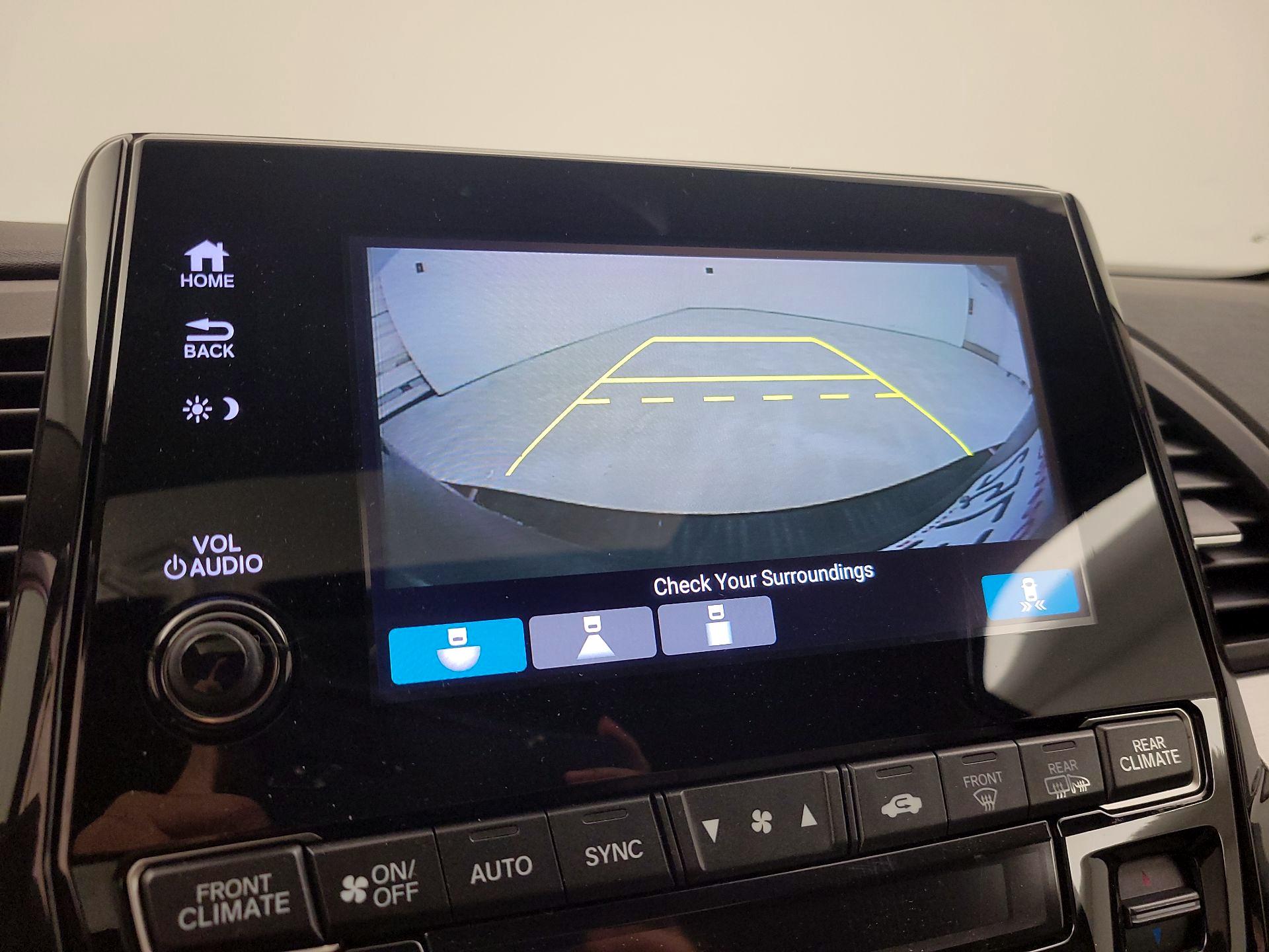 Thumbnail: 2018 Honda Odyssey - 12