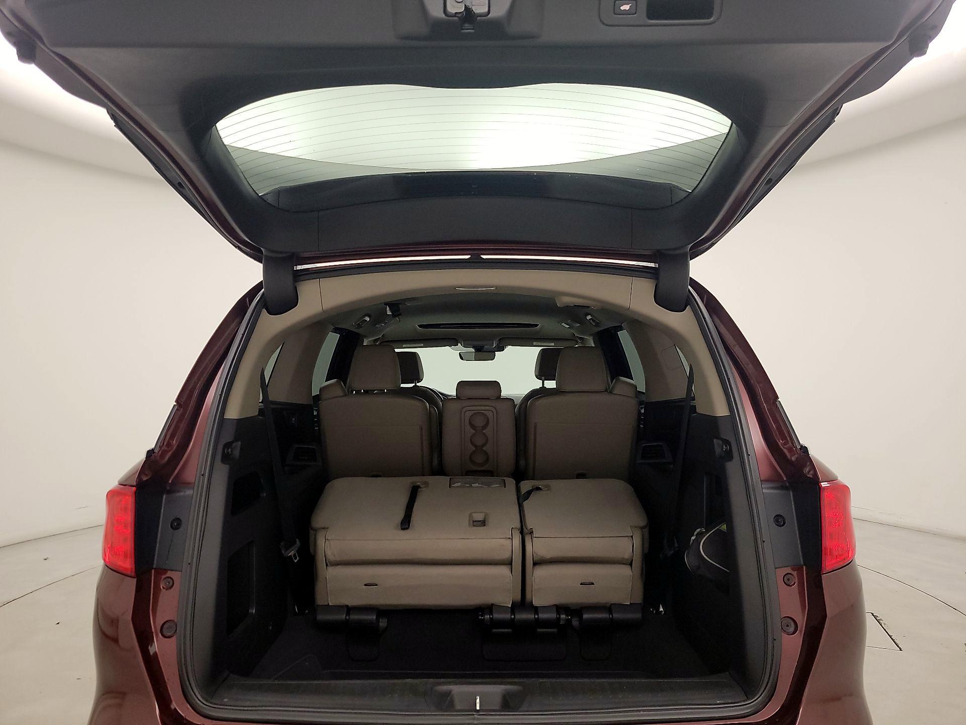 Thumbnail: 2018 Honda Odyssey - 20