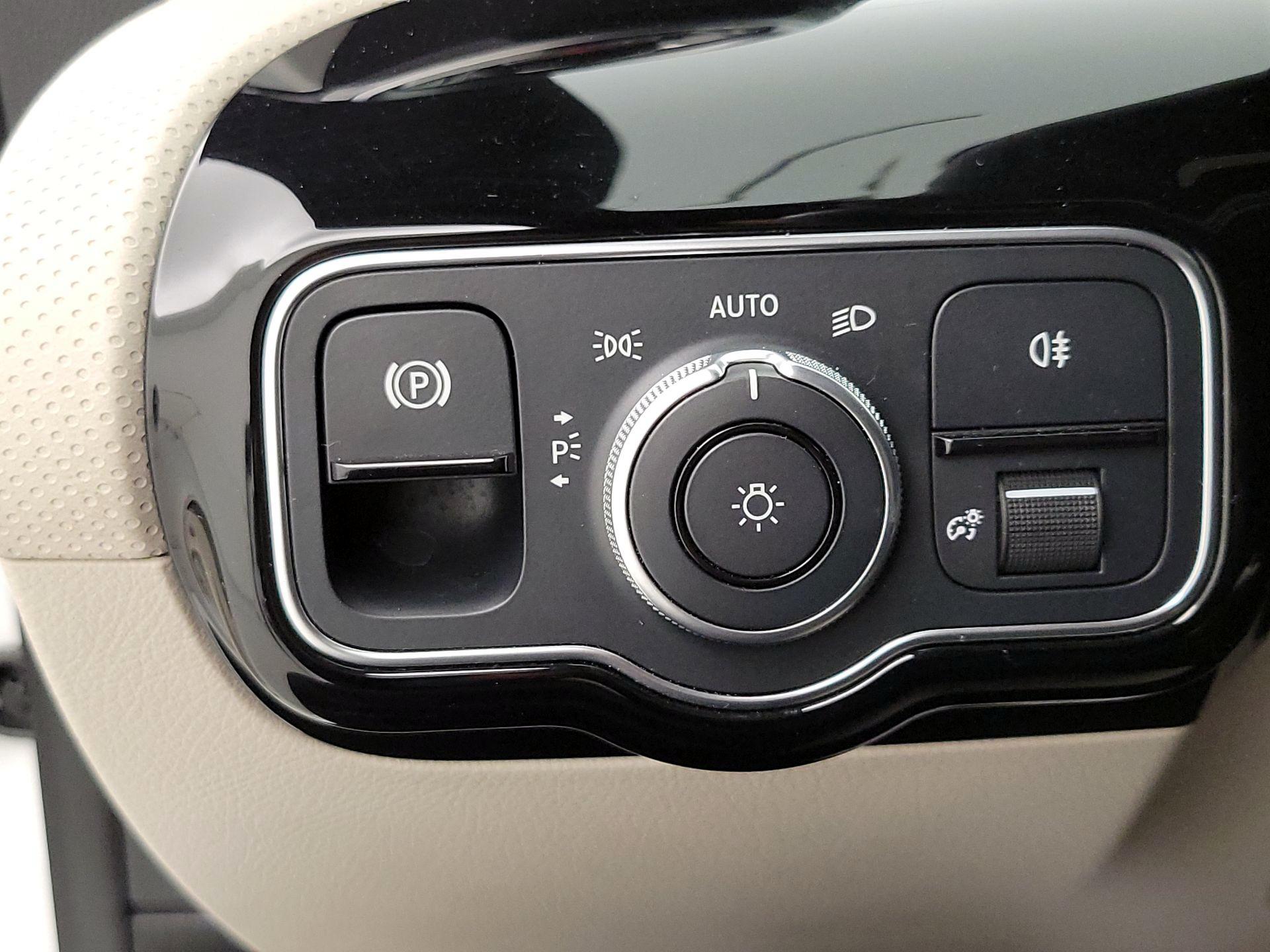 Thumbnail: 2023 Mercedes-Benz CLA - 13