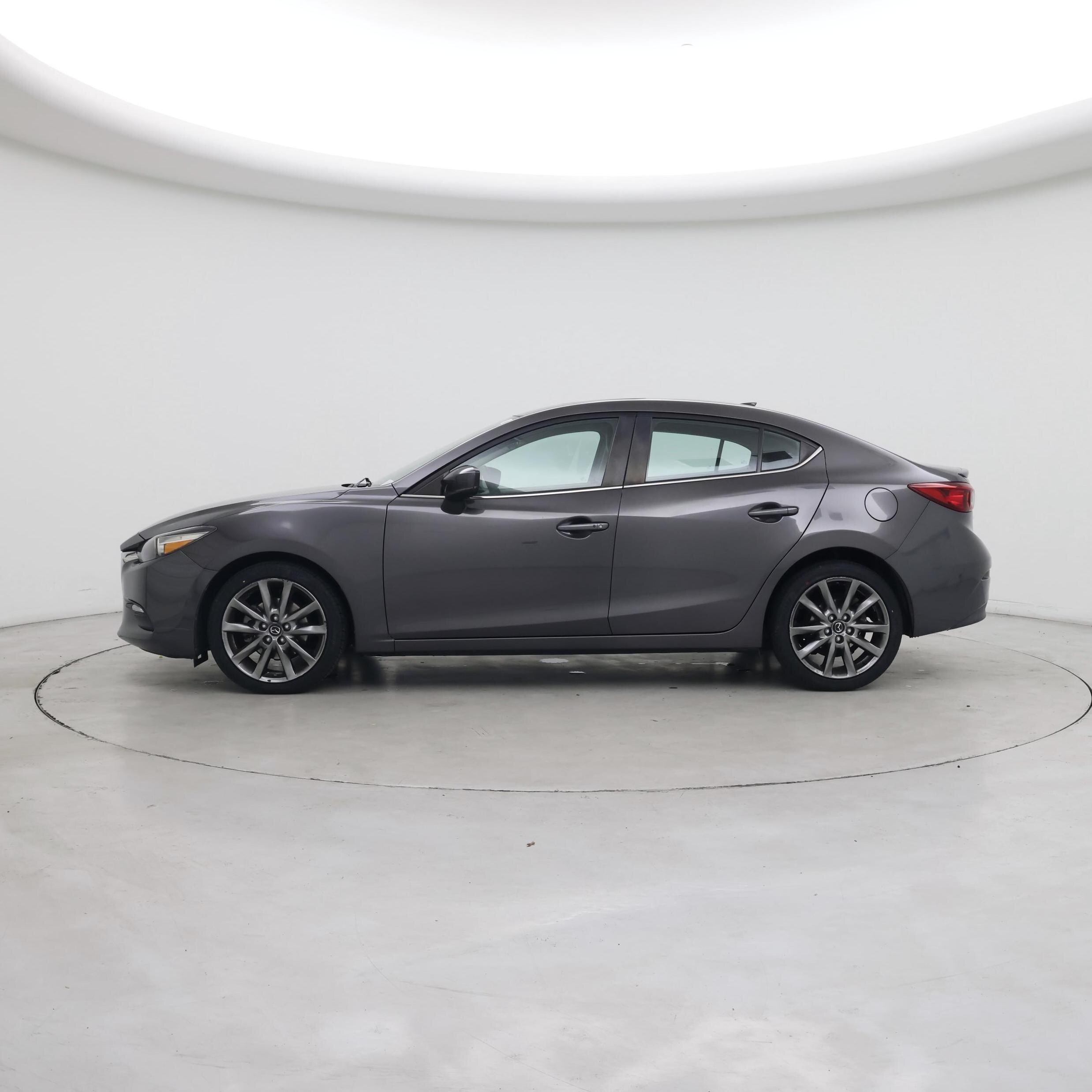 Thumbnail: 2018 Mazda Mazda3 - 3