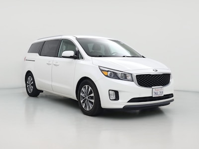 White 2016 Kia Sedona EX