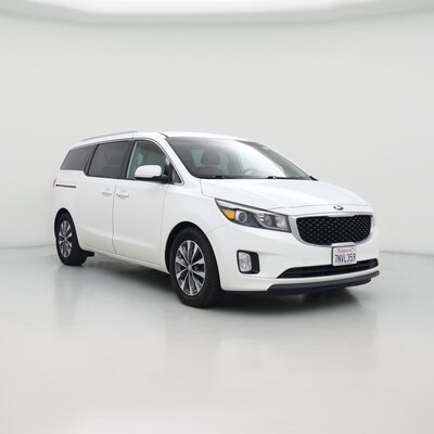 White 2016 Kia Sedona EX