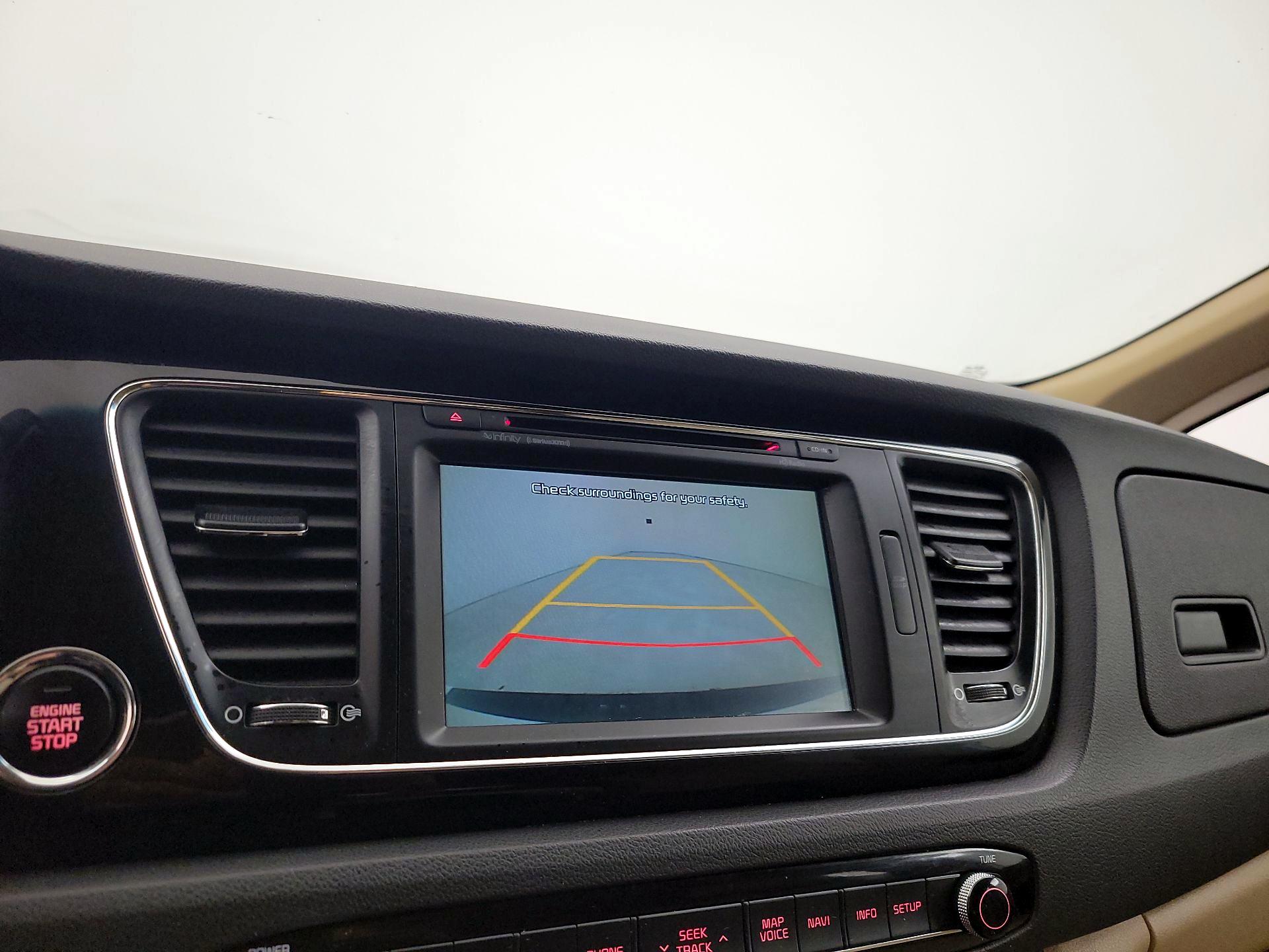 Thumbnail: 2016 Kia Sedona - 14