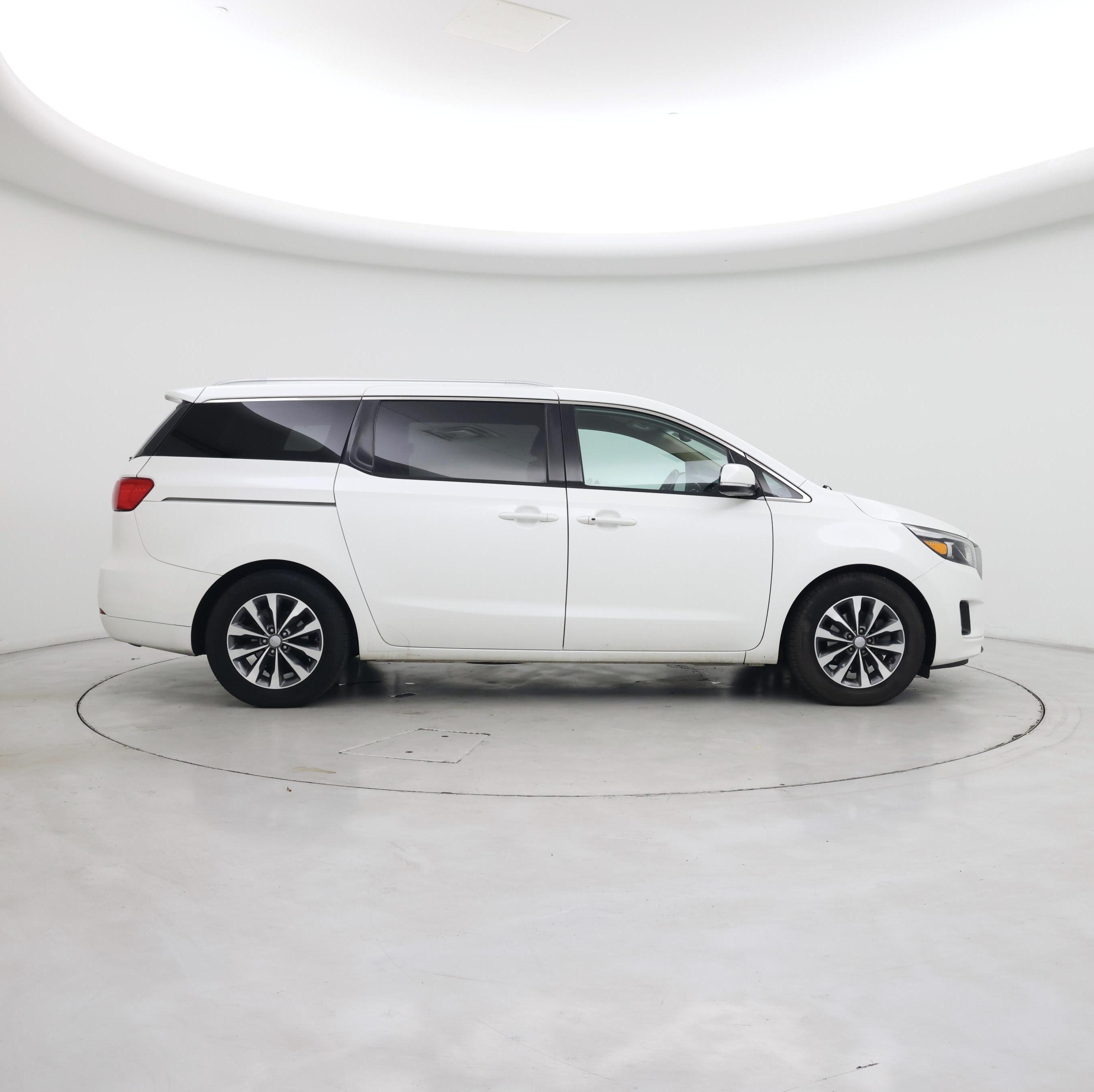 Thumbnail: 2016 Kia Sedona - 7
