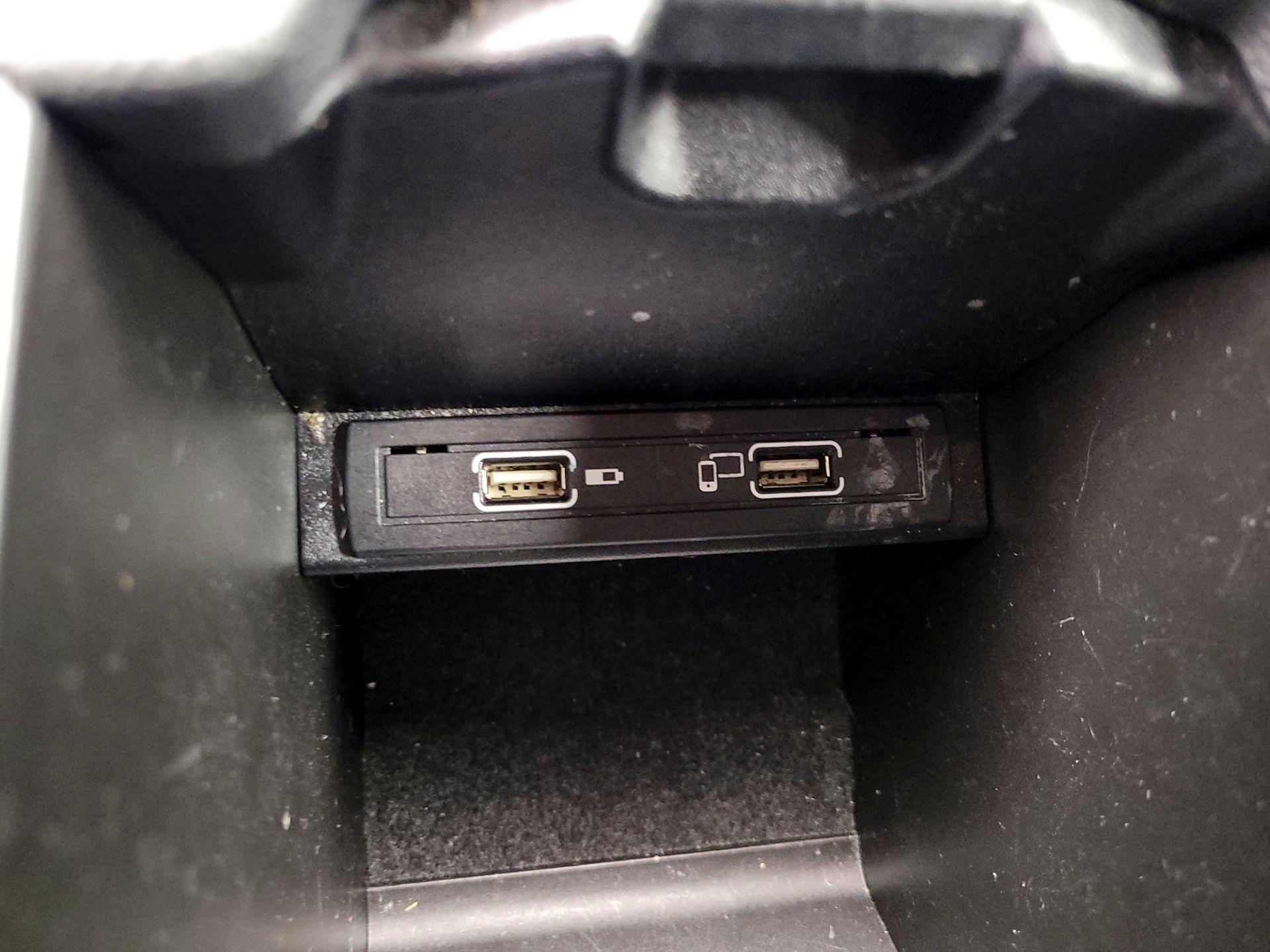 Thumbnail: 2018 Mercedes-Benz CLA - 18