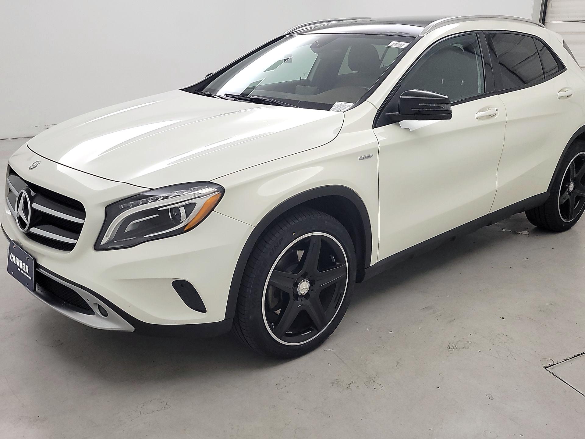 Thumbnail: 2015 Mercedes-Benz GLA - 3