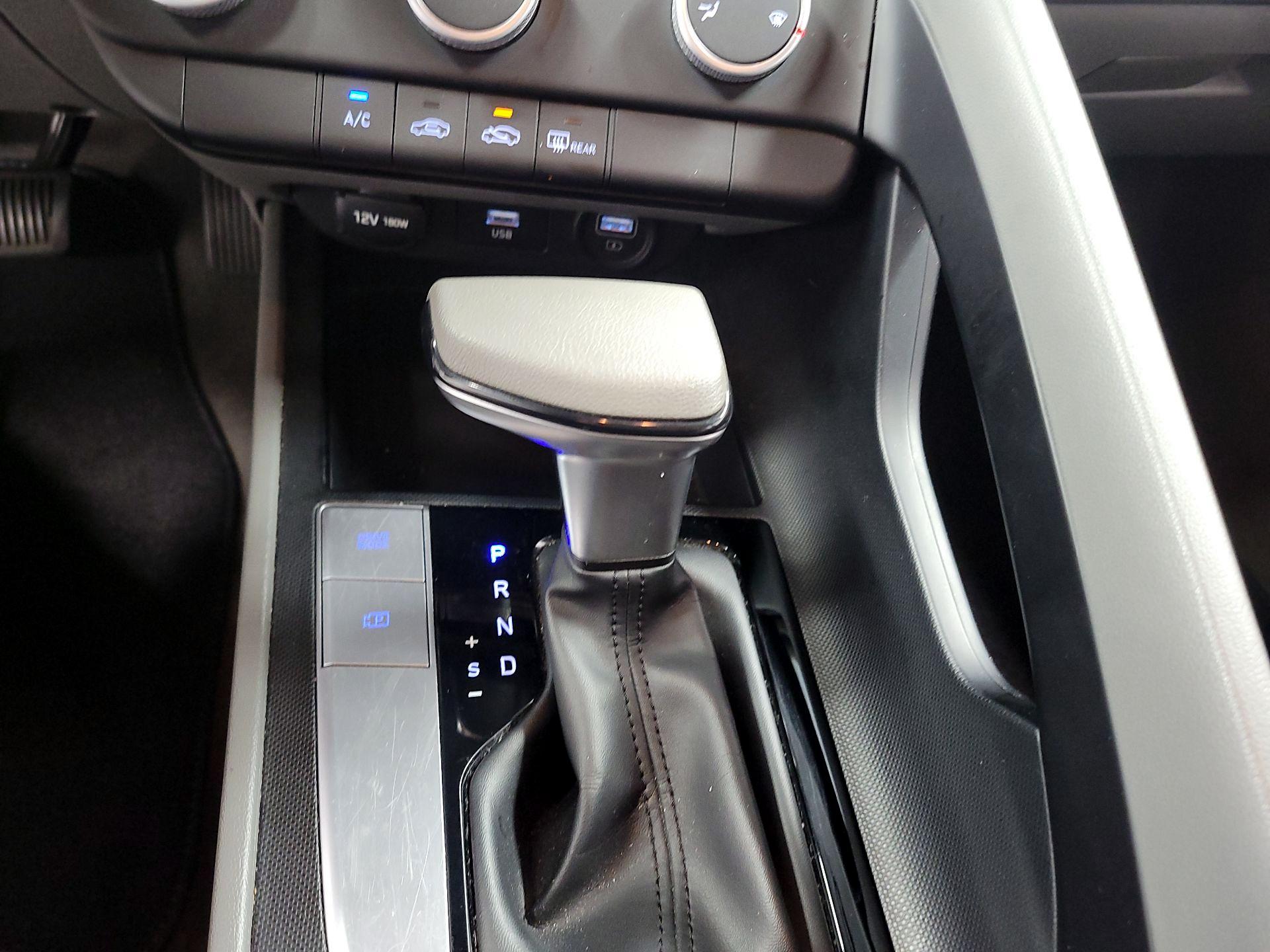 Thumbnail: 2023 Hyundai Elantra - 17