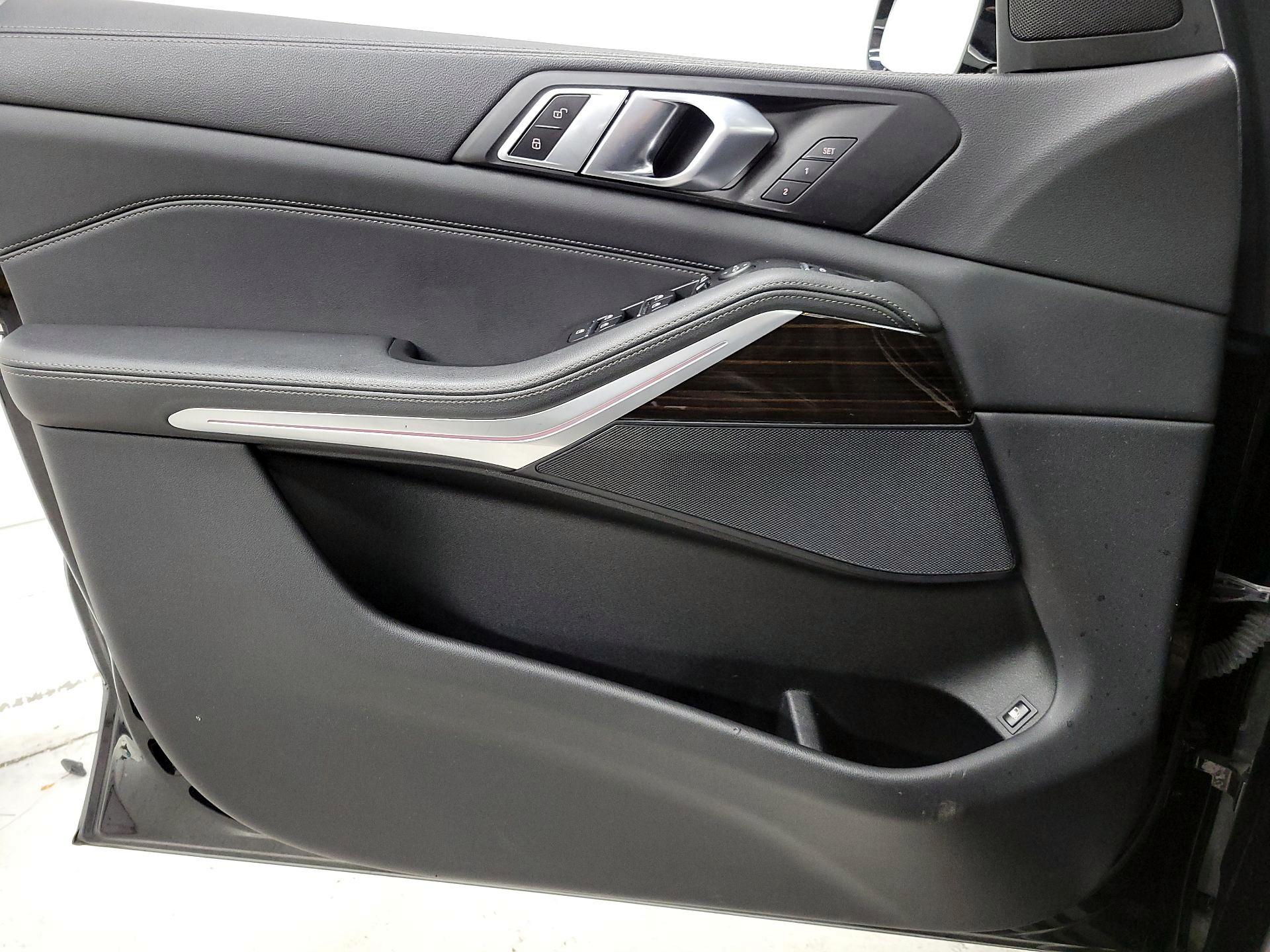 Thumbnail: 2023 BMW X5 - 12