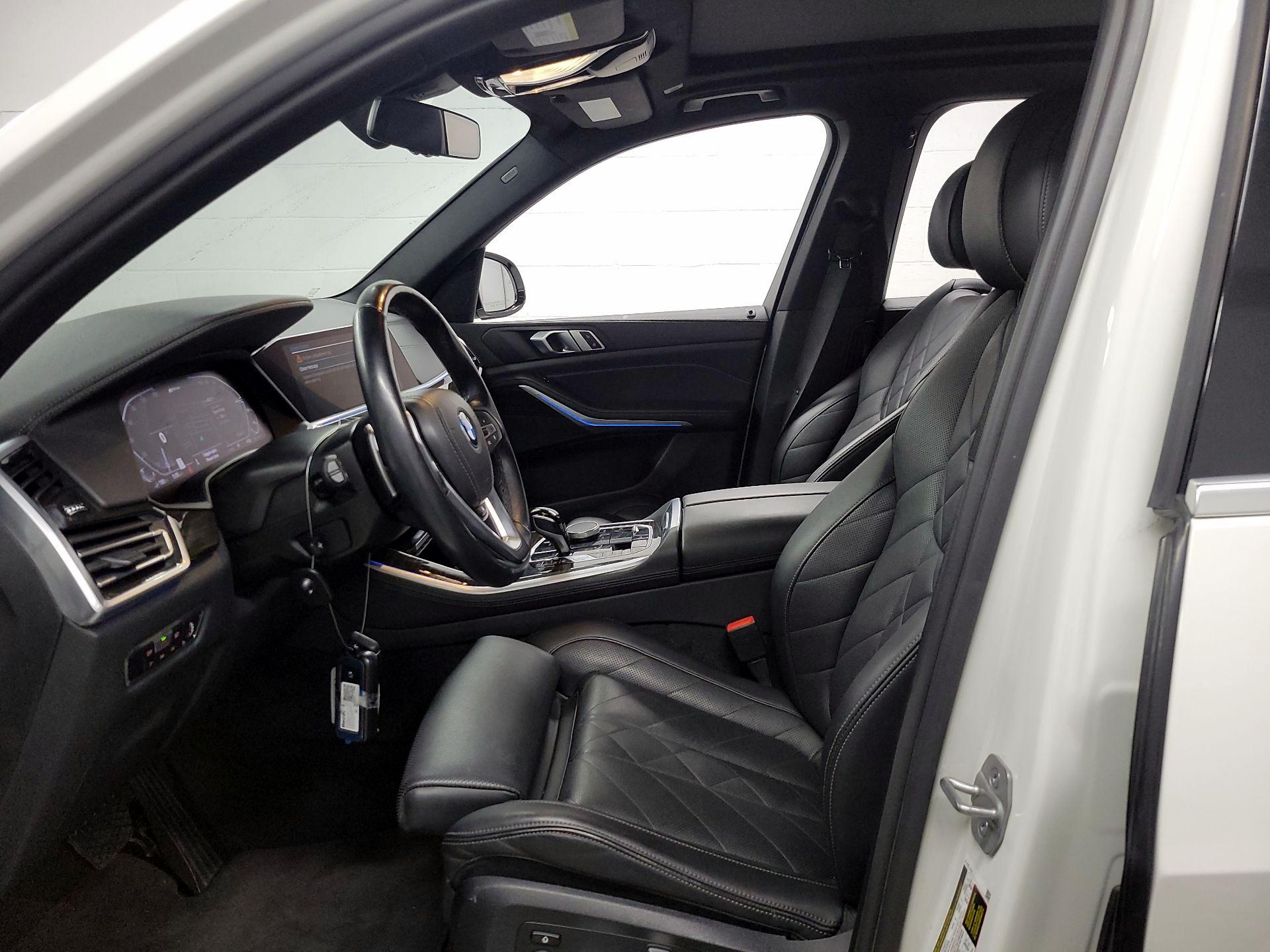 Thumbnail: 2023 BMW X5 - 11