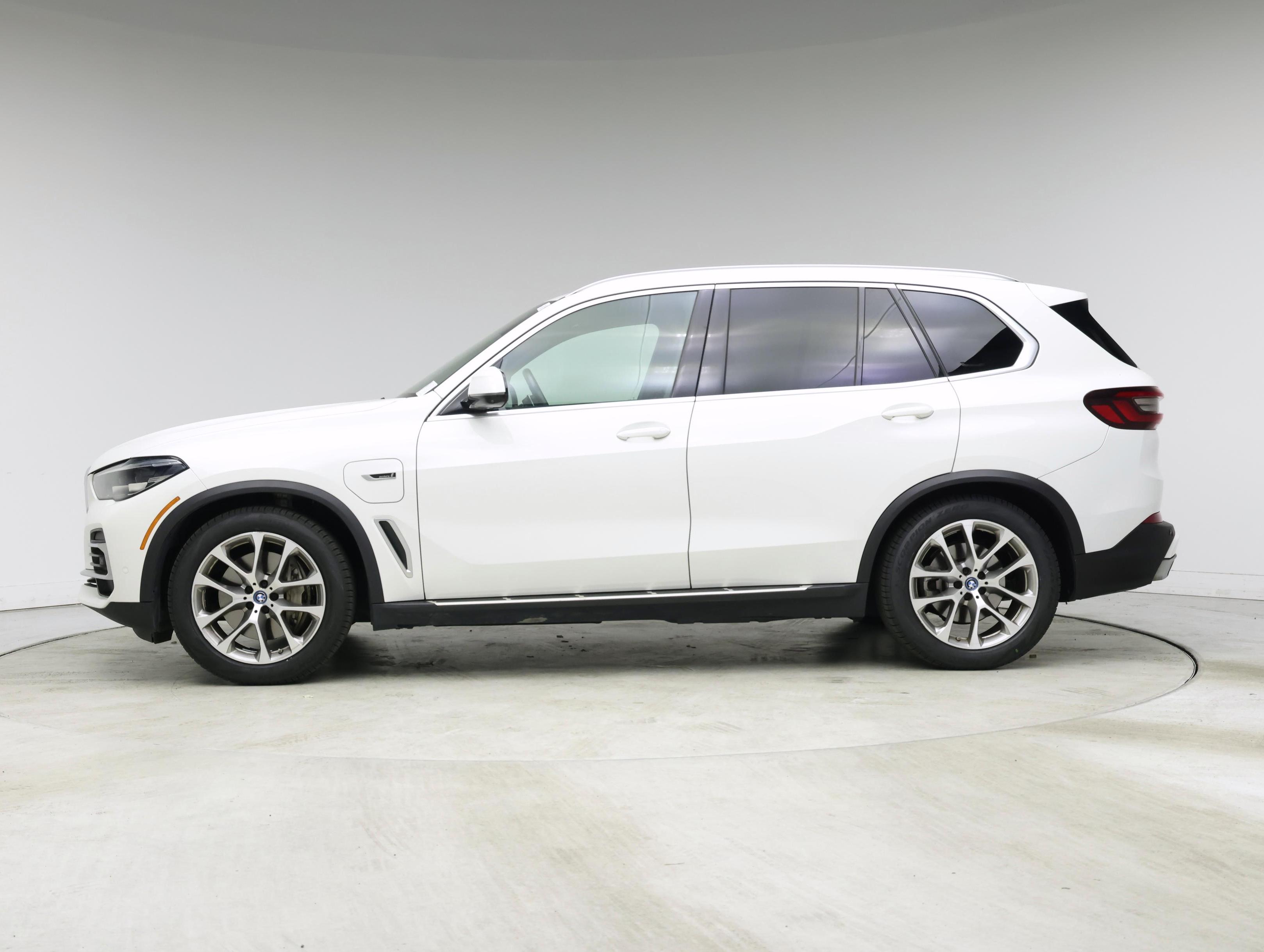 Thumbnail: 2023 BMW X5 - 3