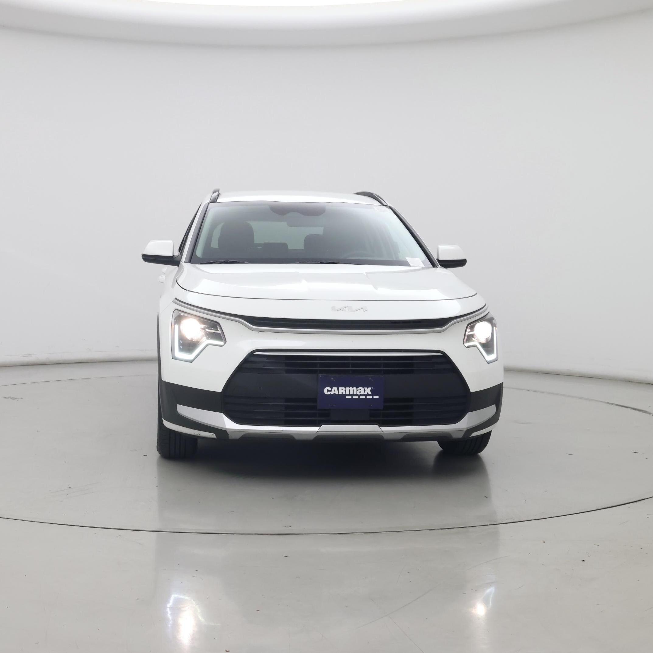 Thumbnail: 2023 Kia Niro - 5