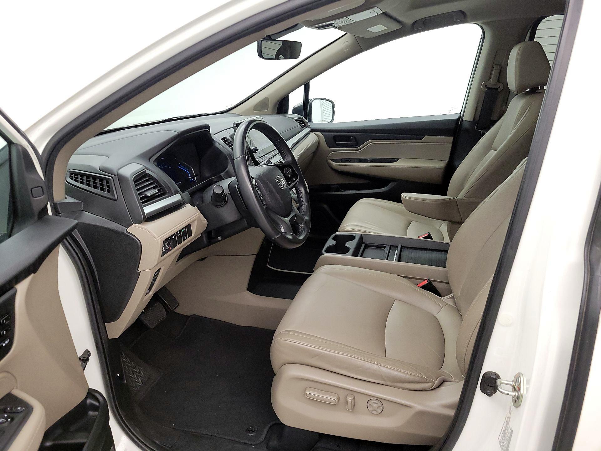 Thumbnail: 2019 Honda Odyssey - 11