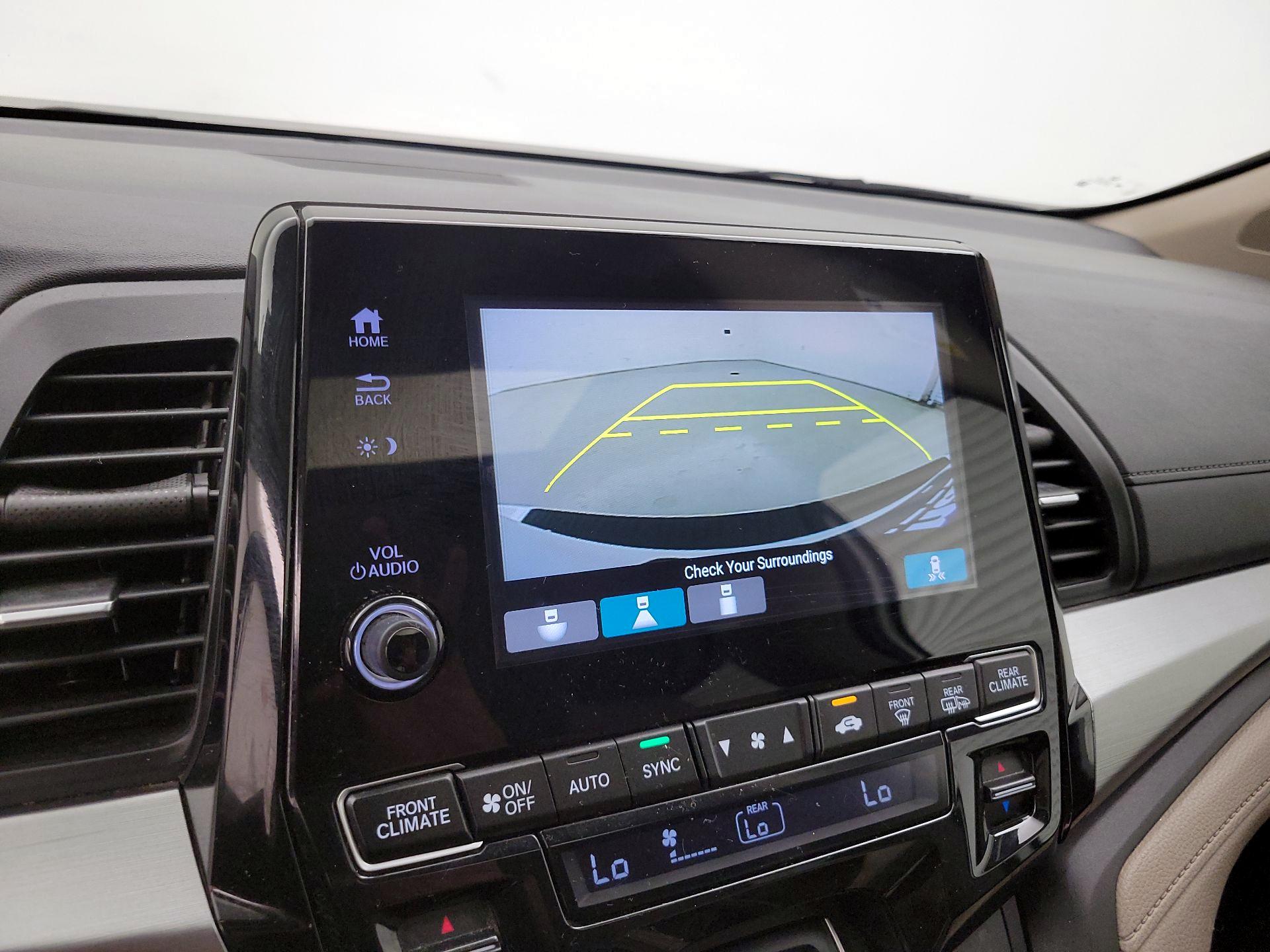 Thumbnail: 2019 Honda Odyssey - 14