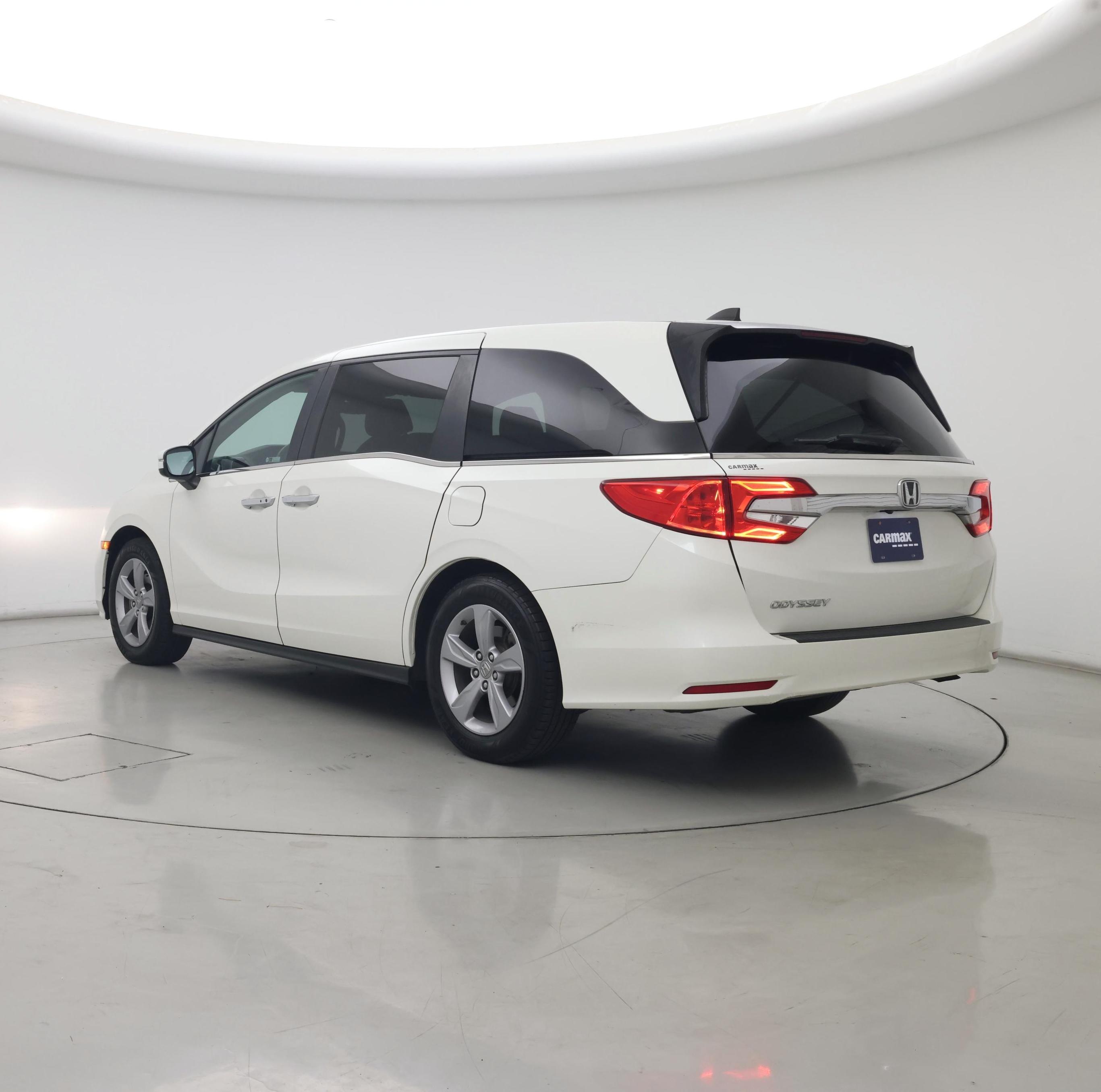 Thumbnail: 2019 Honda Odyssey - 2