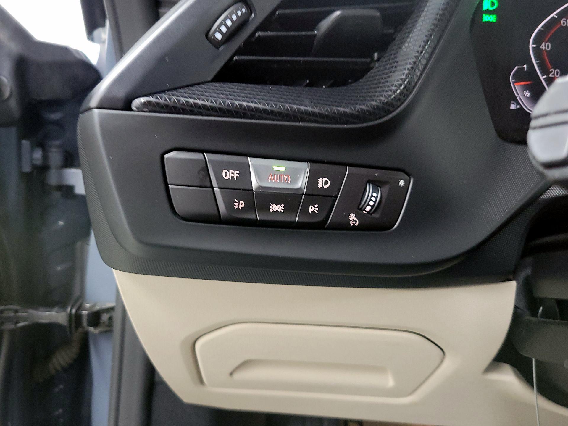 Thumbnail: 2022 BMW 2 Series - 13