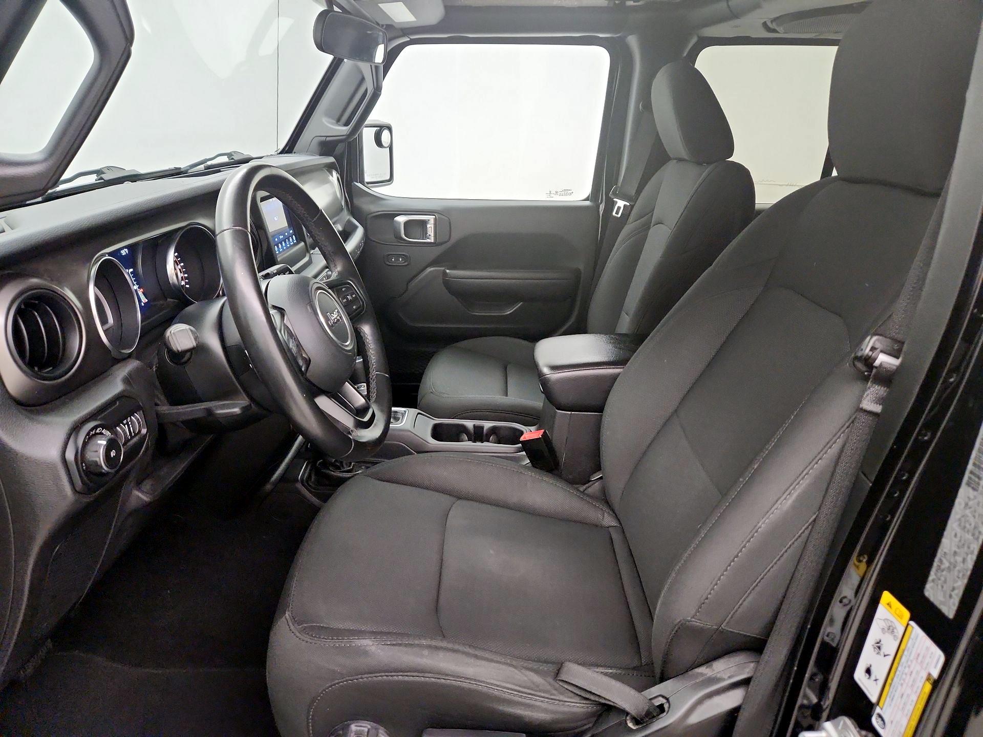 Thumbnail: 2019 Jeep Wrangler - 11