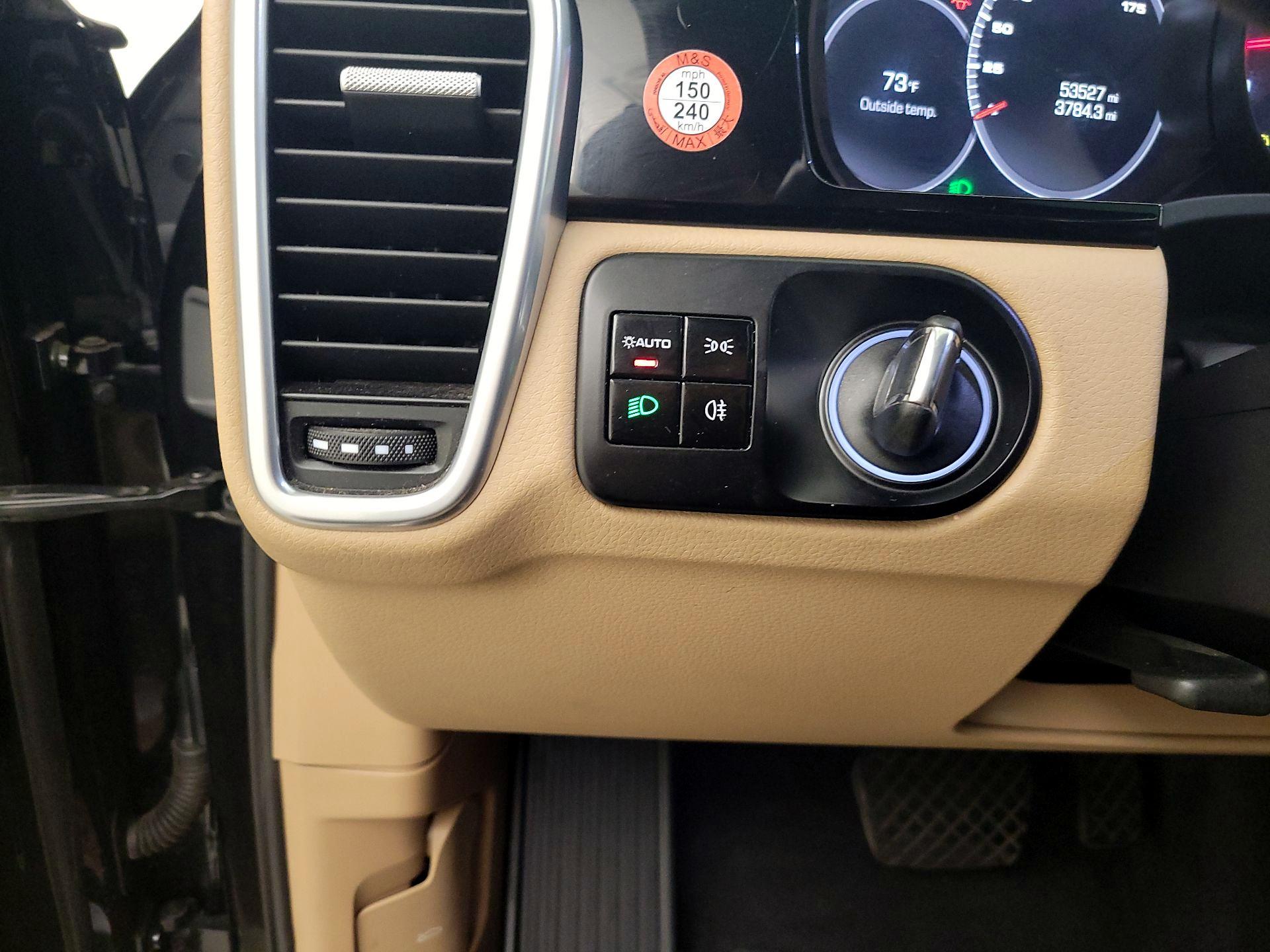 Thumbnail: 2019 Porsche Cayenne - 13