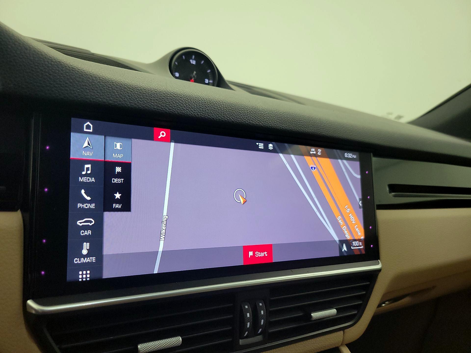 Thumbnail: 2019 Porsche Cayenne - 14