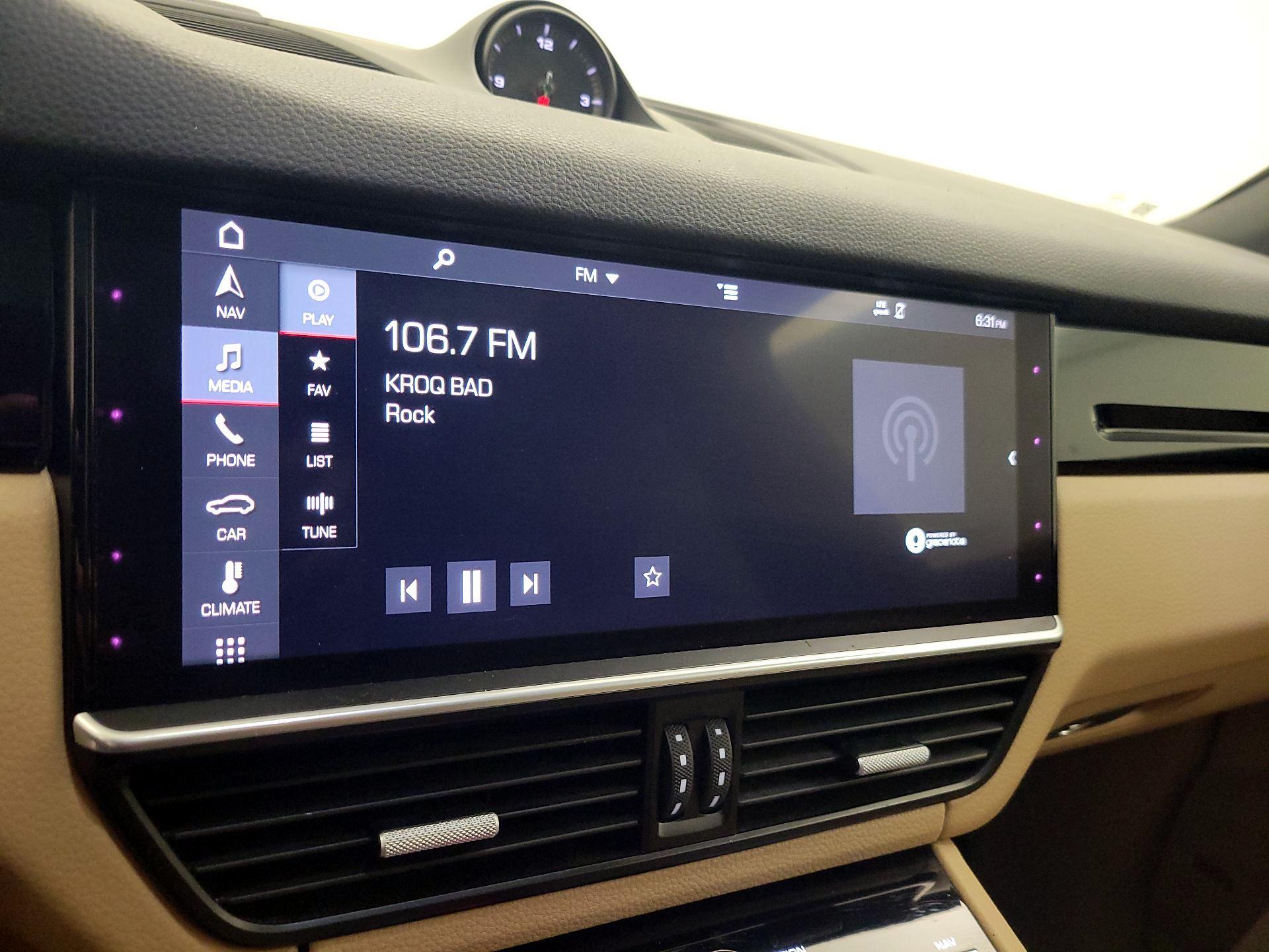 Thumbnail: 2019 Porsche Cayenne - 16