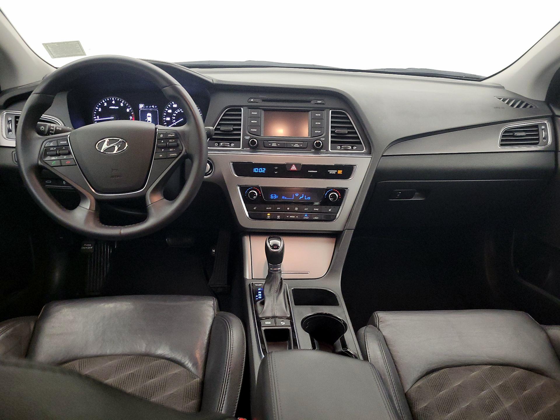 Thumbnail: 2015 Hyundai Sonata - 9