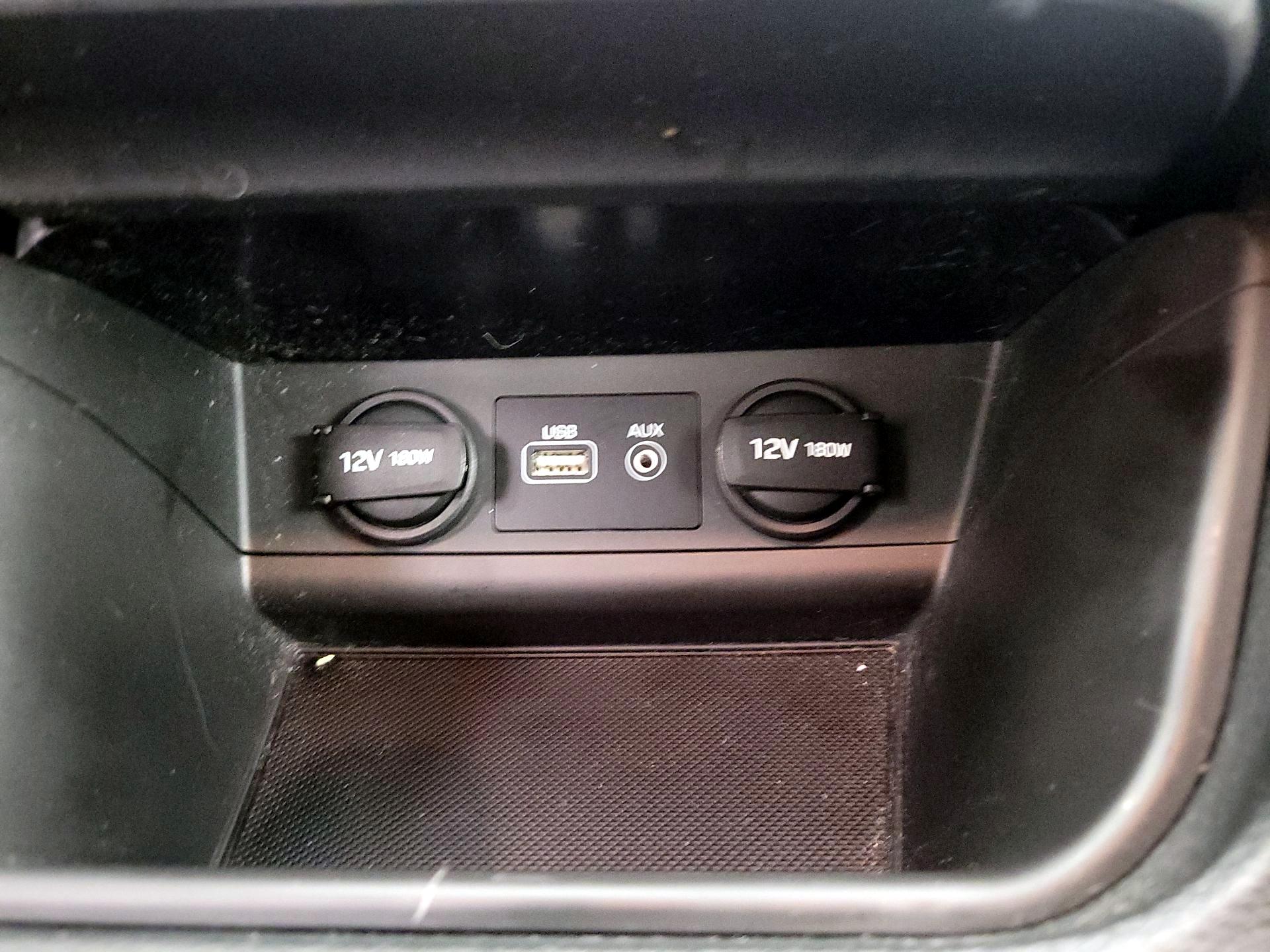 Thumbnail: 2015 Hyundai Sonata - 18