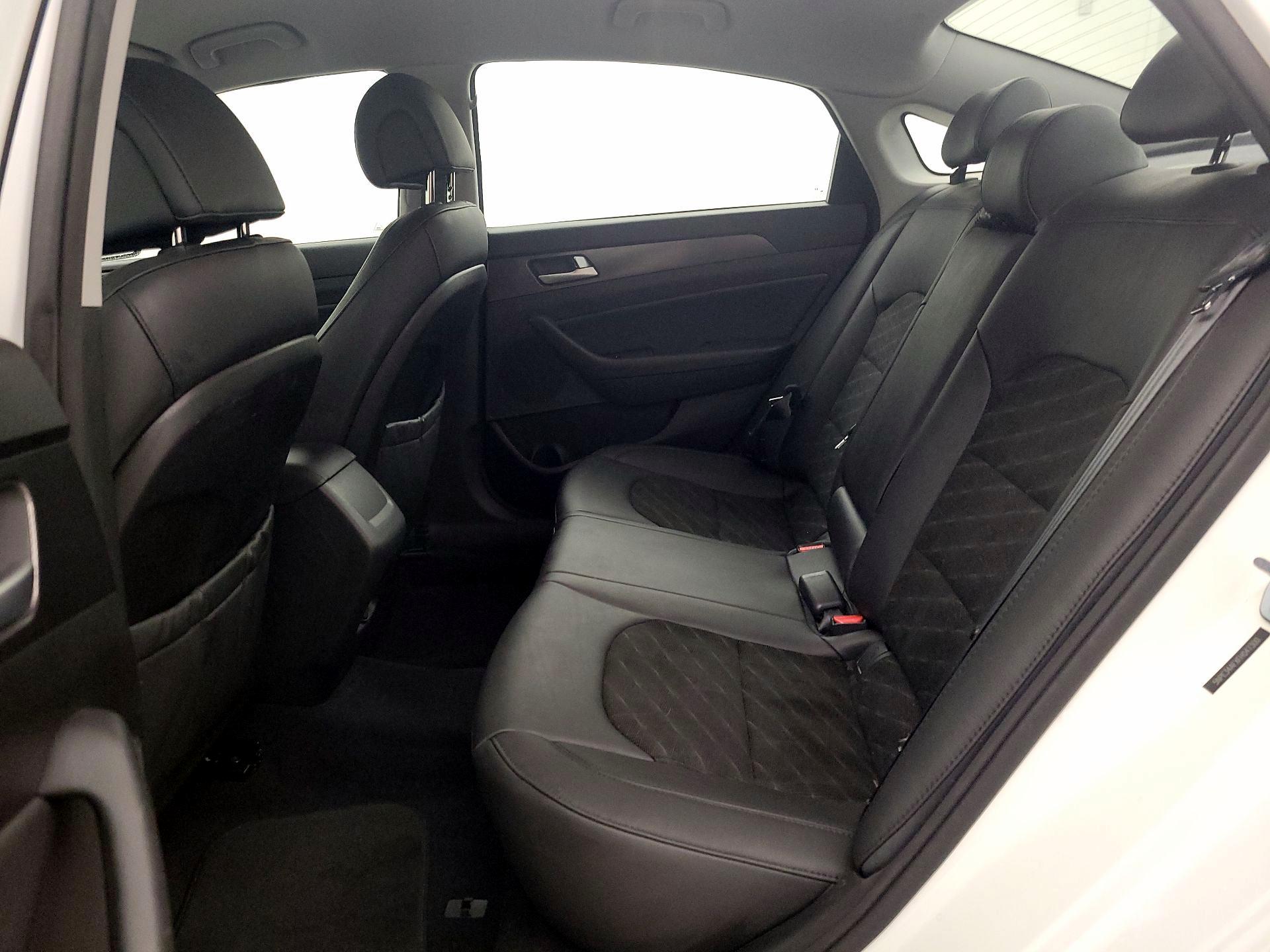 Thumbnail: 2015 Hyundai Sonata - 19