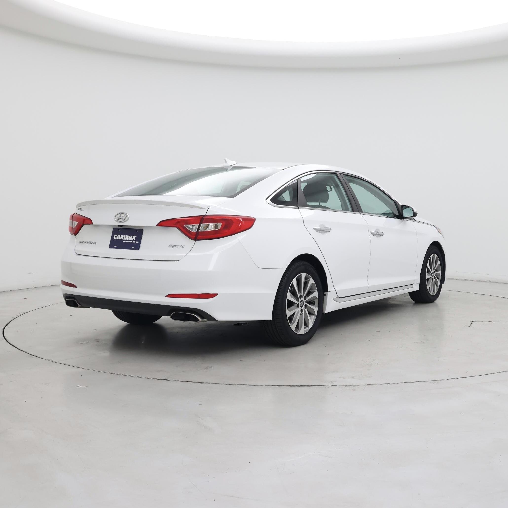 Thumbnail: 2015 Hyundai Sonata - 8