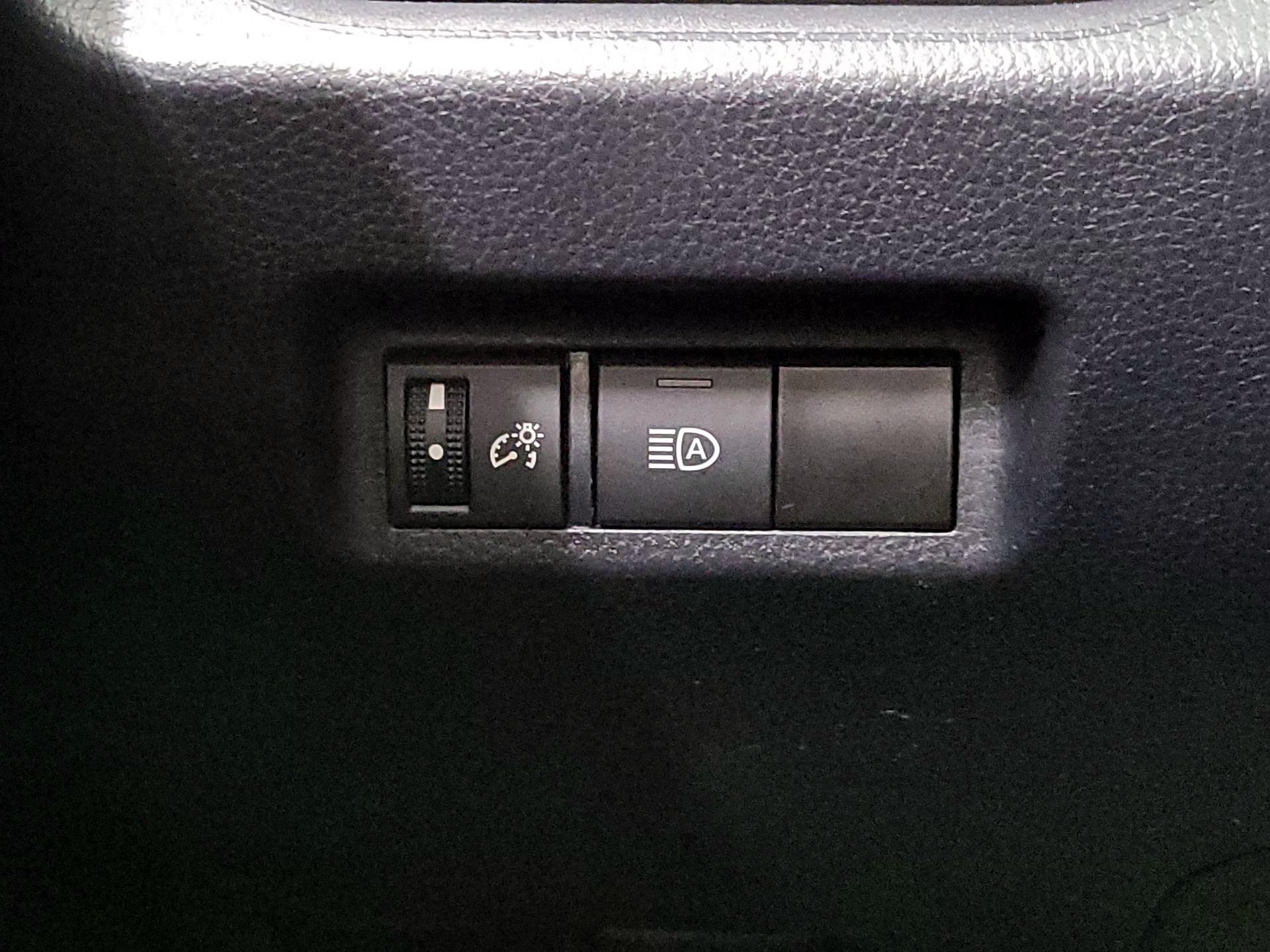 Thumbnail: 2023 Toyota RAV4 - 13