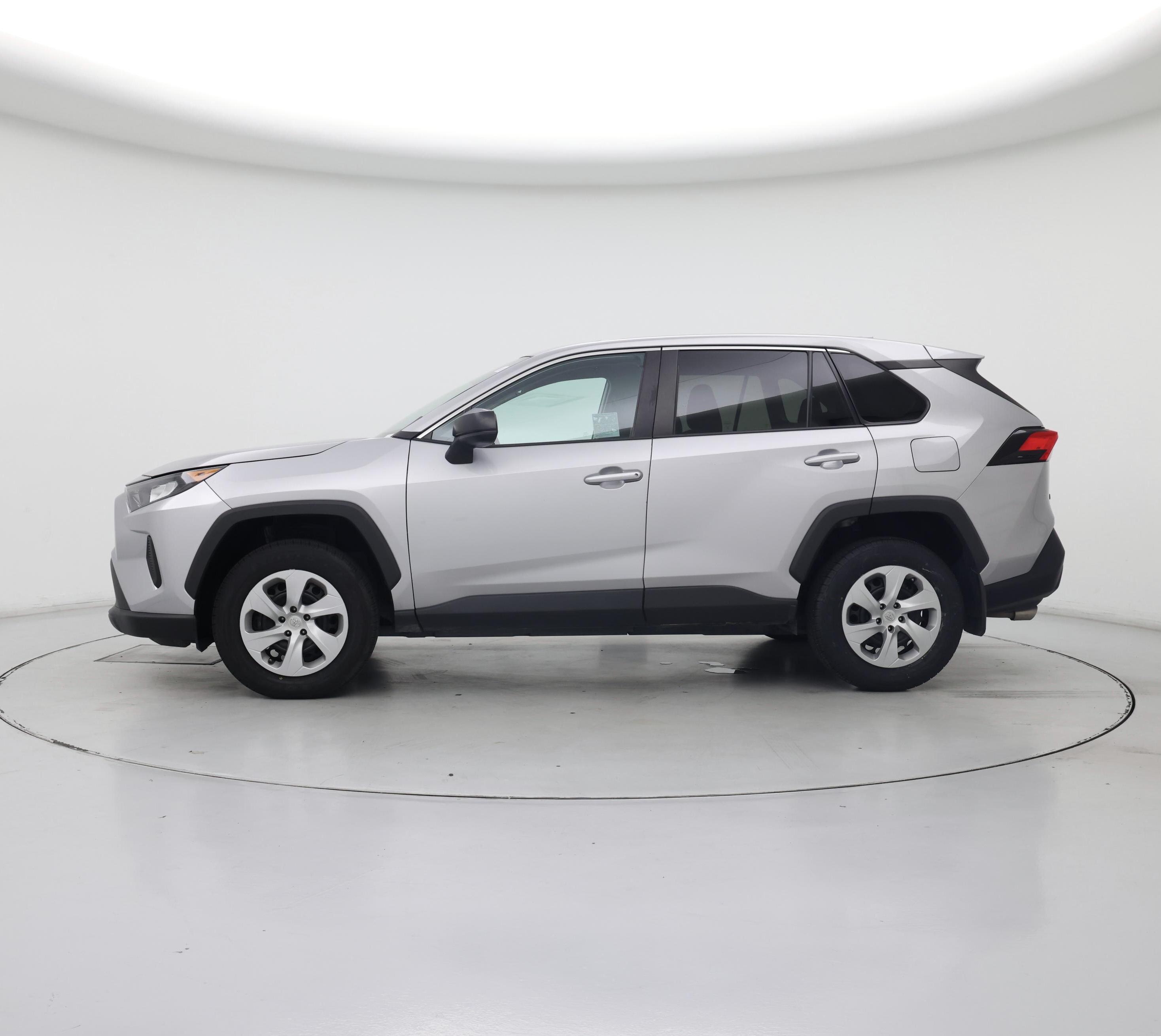 Thumbnail: 2022 Toyota RAV4 - 3