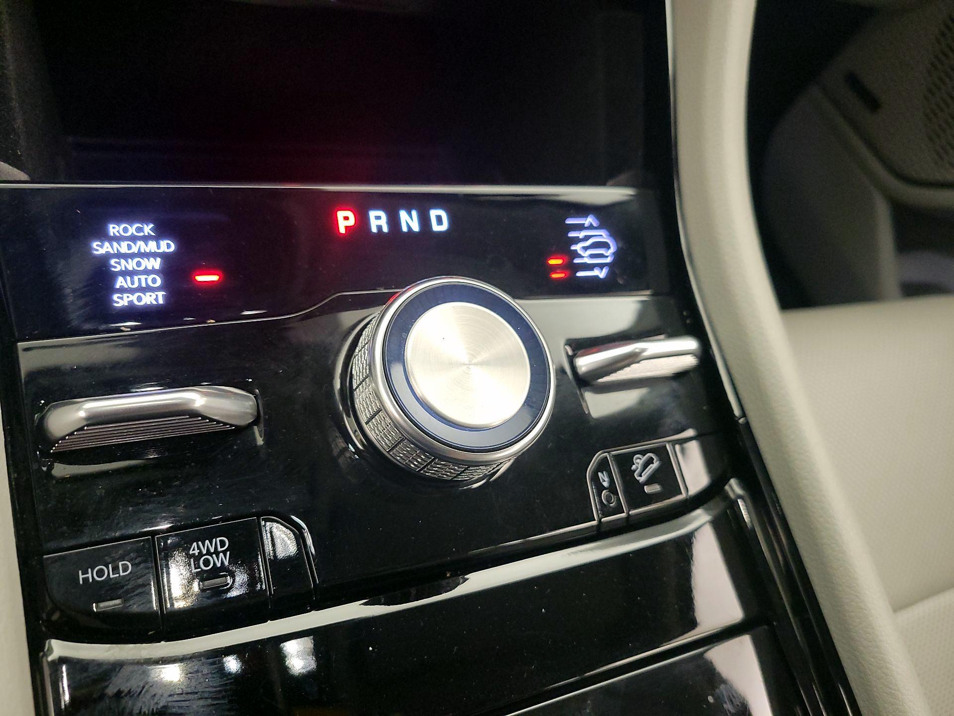 Thumbnail: 2022 Jeep Grand Cherokee - 18