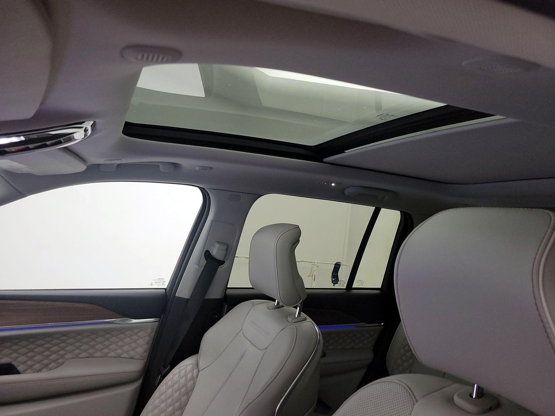 Thumbnail: 2022 Jeep Grand Cherokee - 20