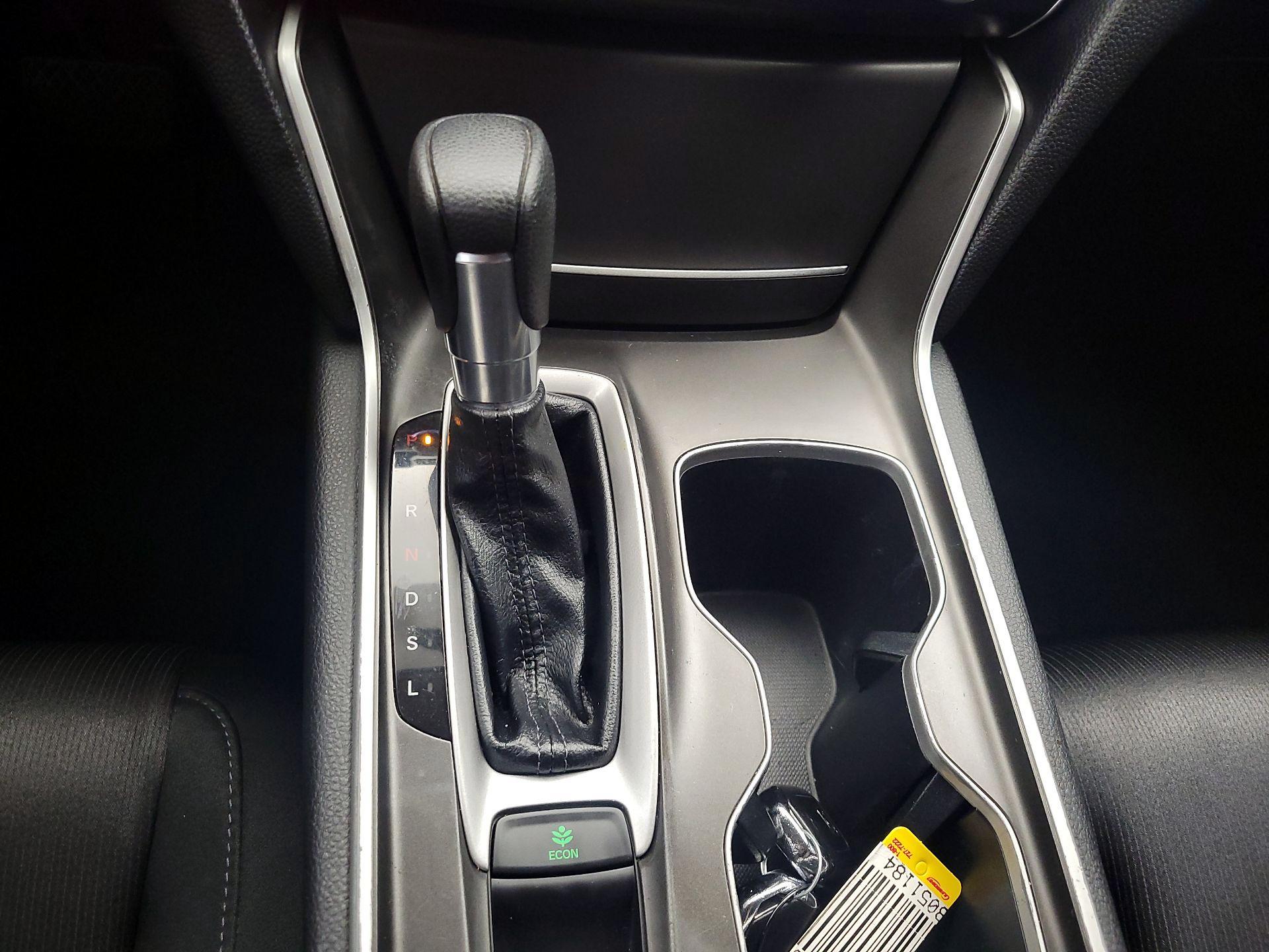 Thumbnail: 2019 Honda Accord - 17