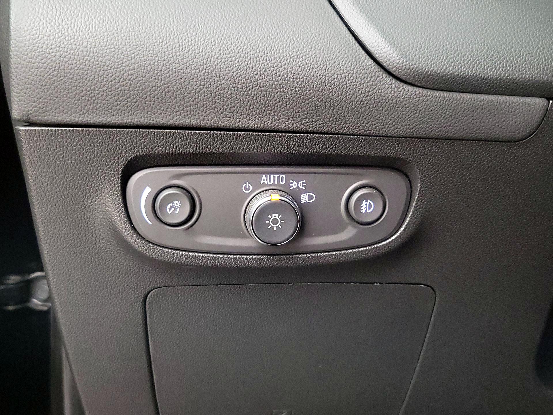 Thumbnail: 2023 Buick Encore GX - 13