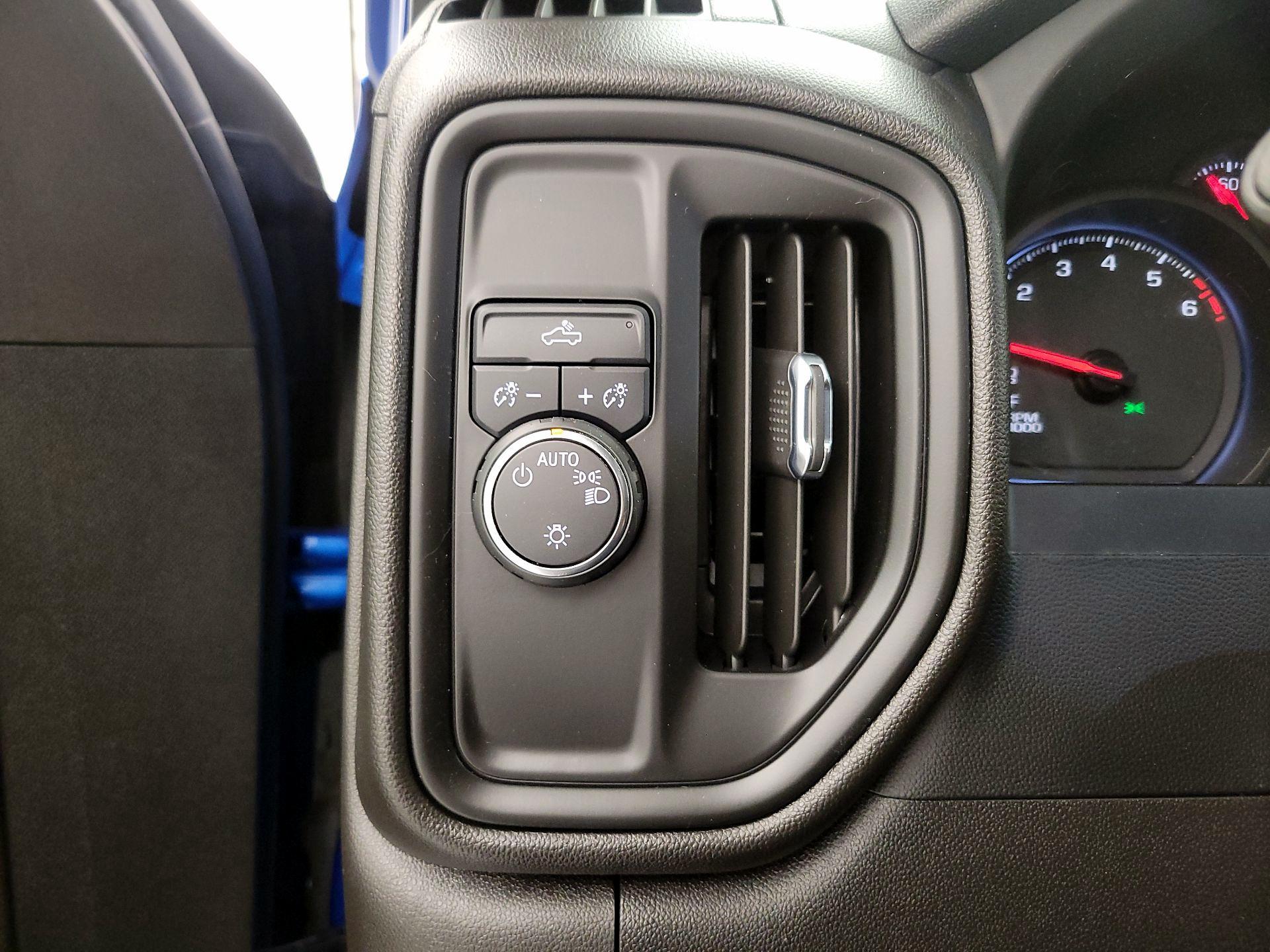 Thumbnail: 2022 Chevrolet Silverado 1500 - 13