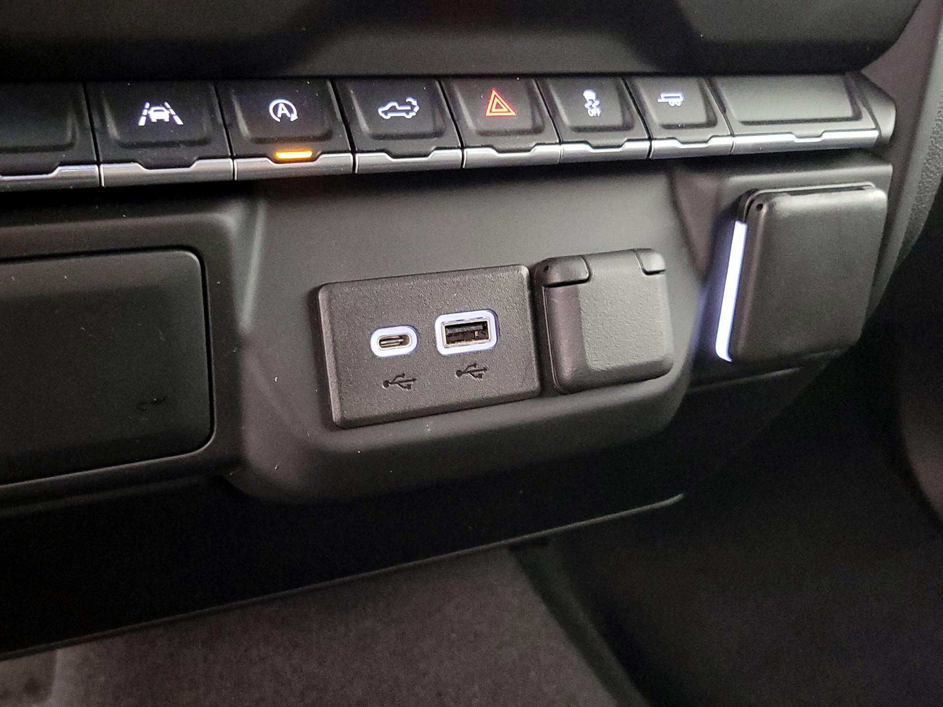 Thumbnail: 2022 Chevrolet Silverado 1500 - 18