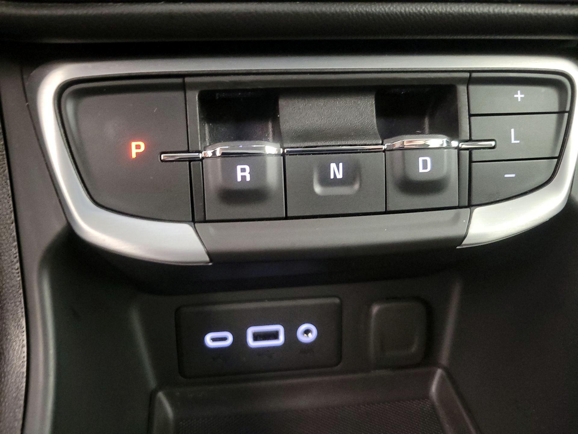 Thumbnail: 2022 GMC Terrain - 17