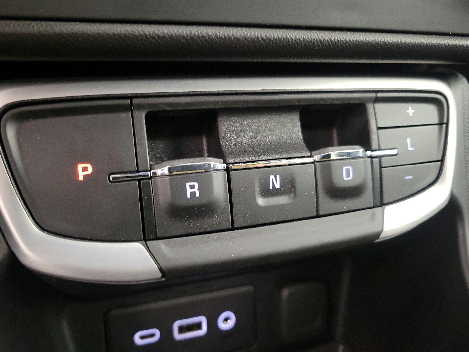 Thumbnail: 2023 GMC Terrain - 17