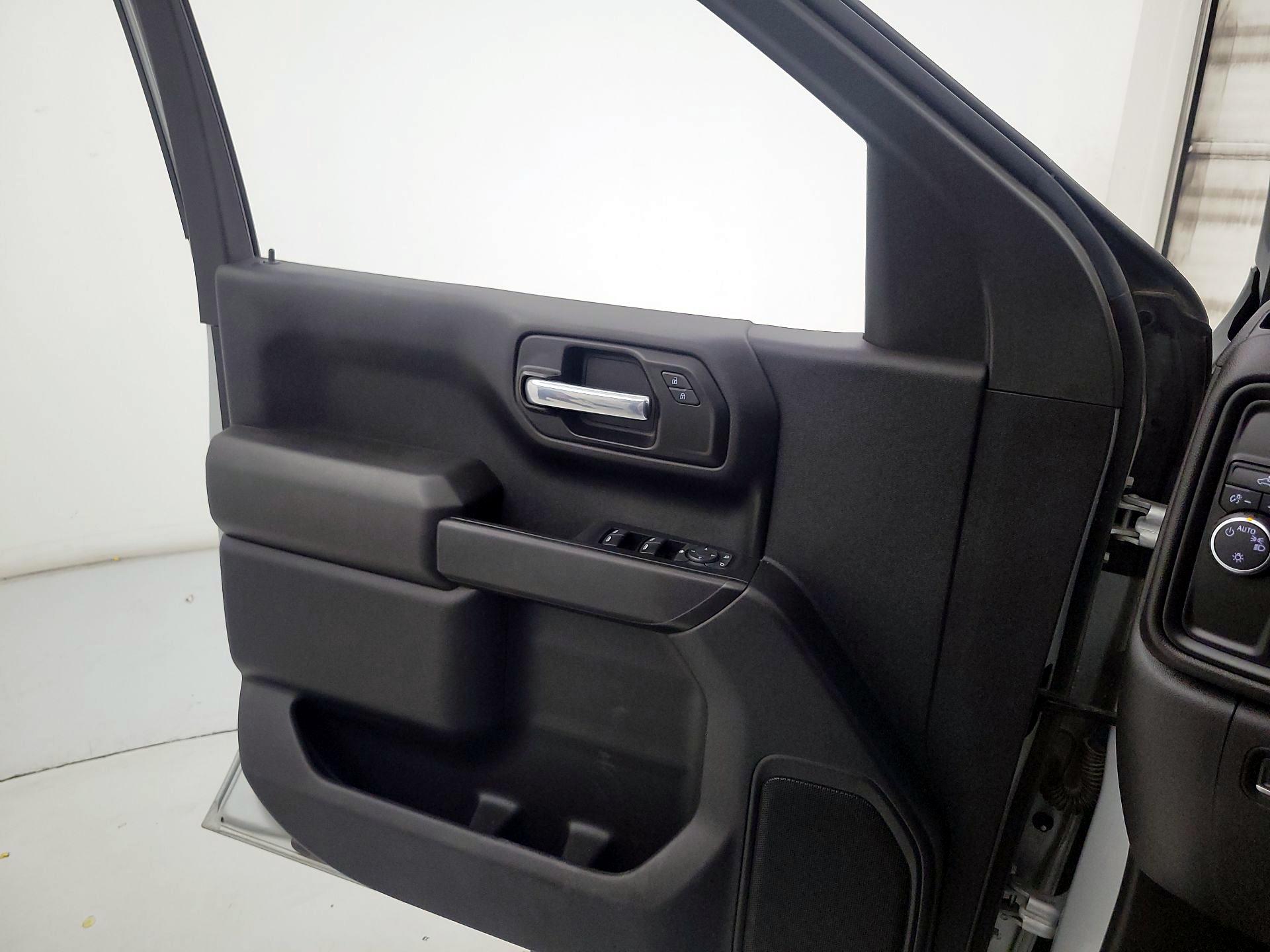 Thumbnail: 2022 Chevrolet Silverado 1500 - 12