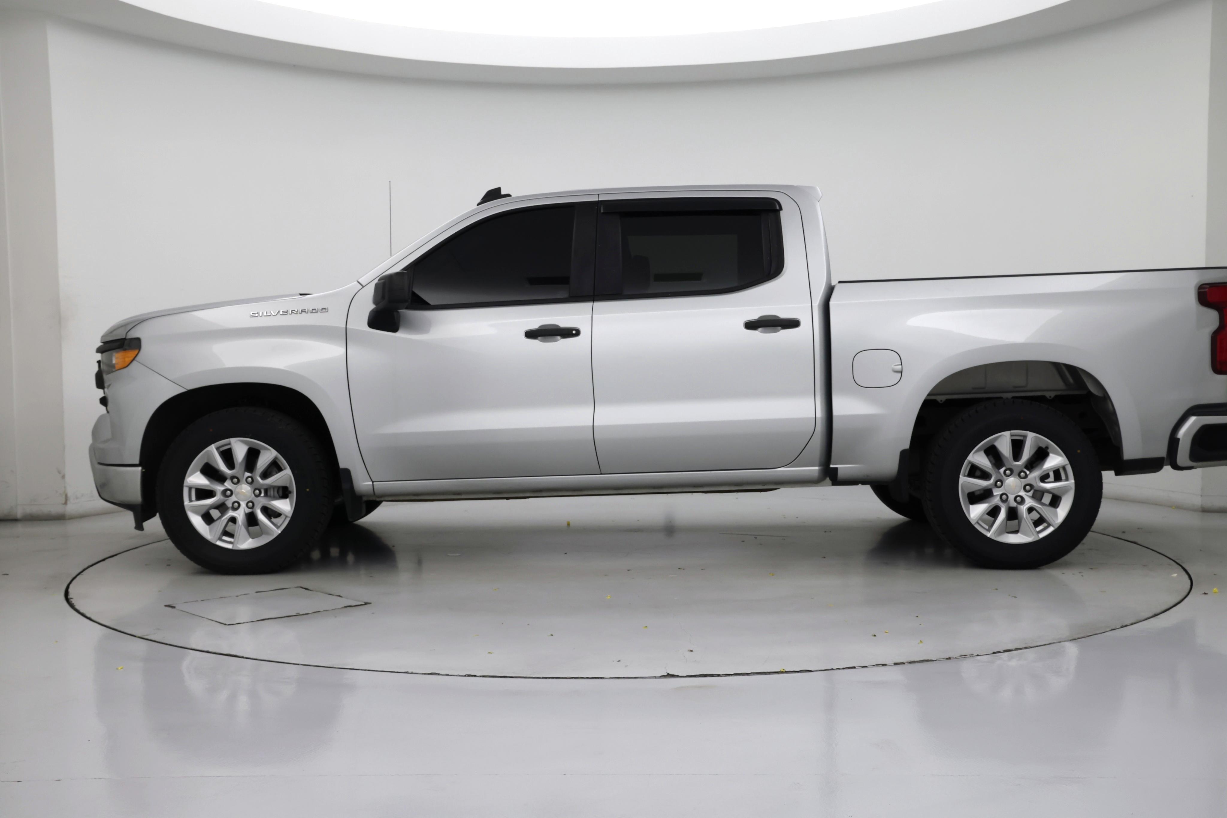 Thumbnail: 2022 Chevrolet Silverado 1500 - 3