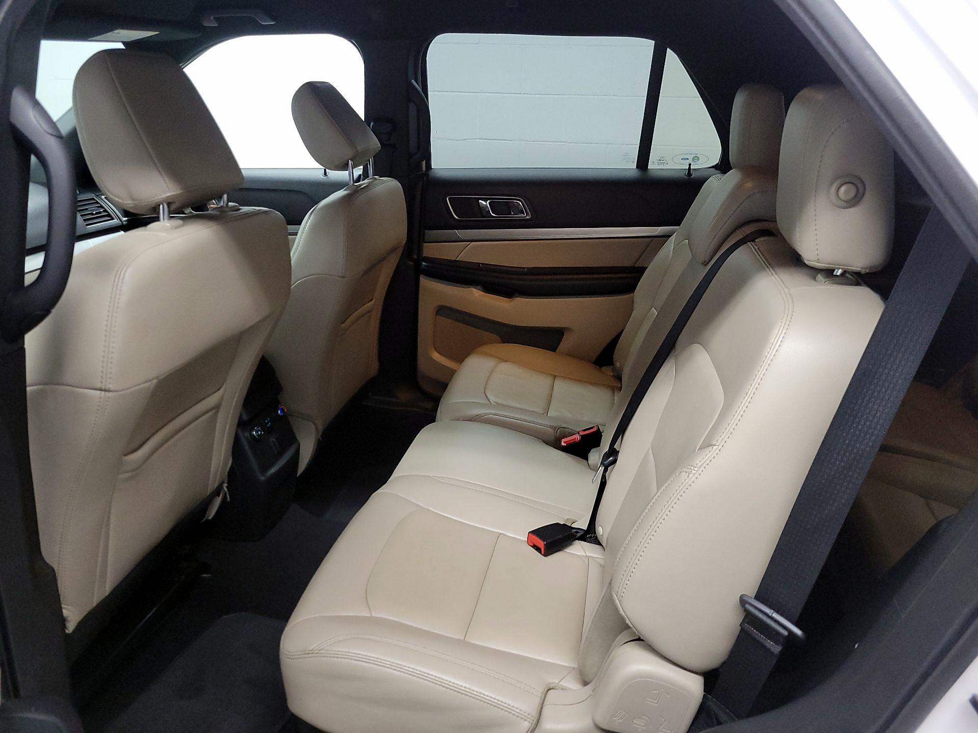 Thumbnail: 2018 Ford Explorer - 17