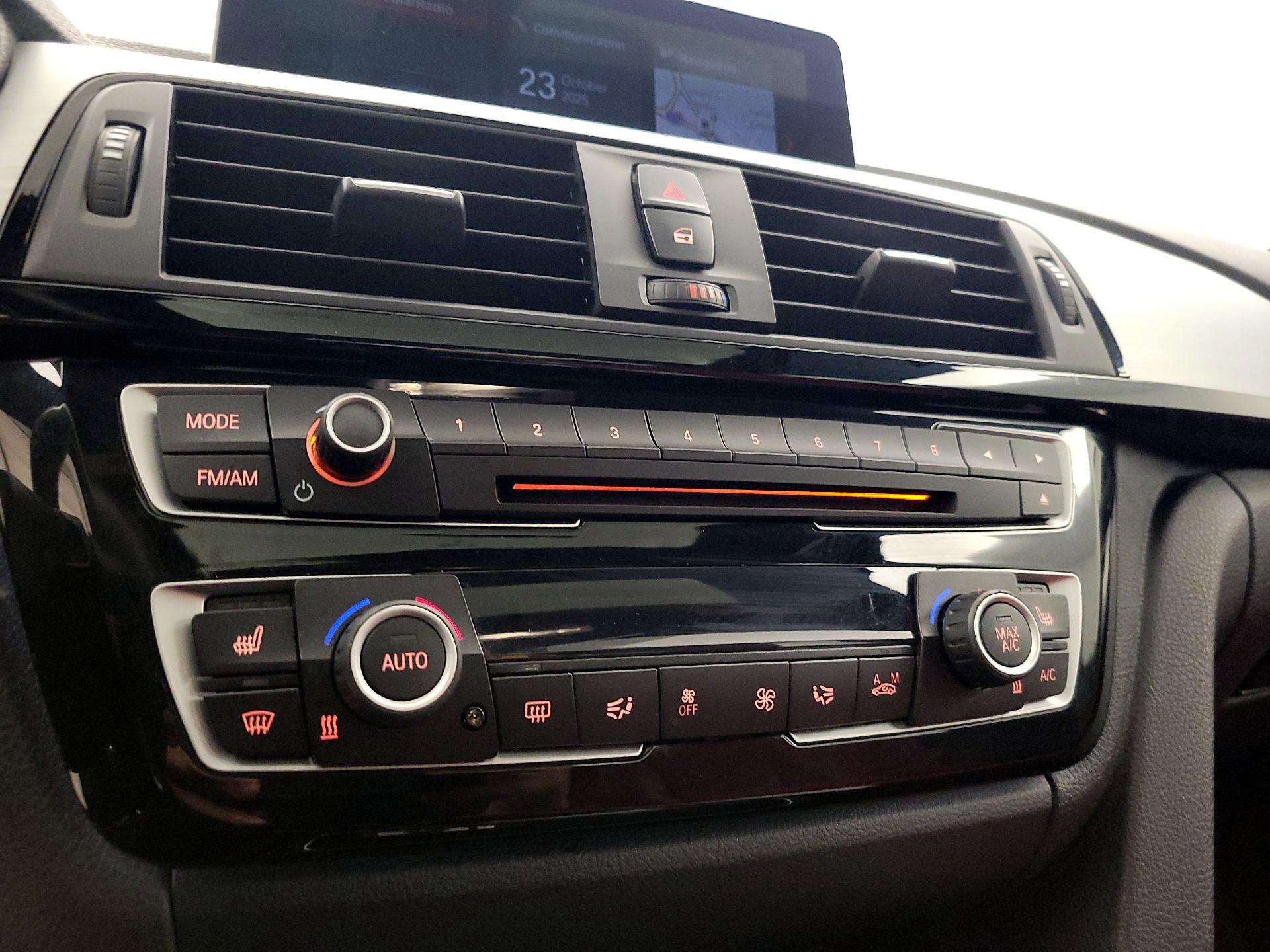 Thumbnail: 2018 BMW 3 Series - 17