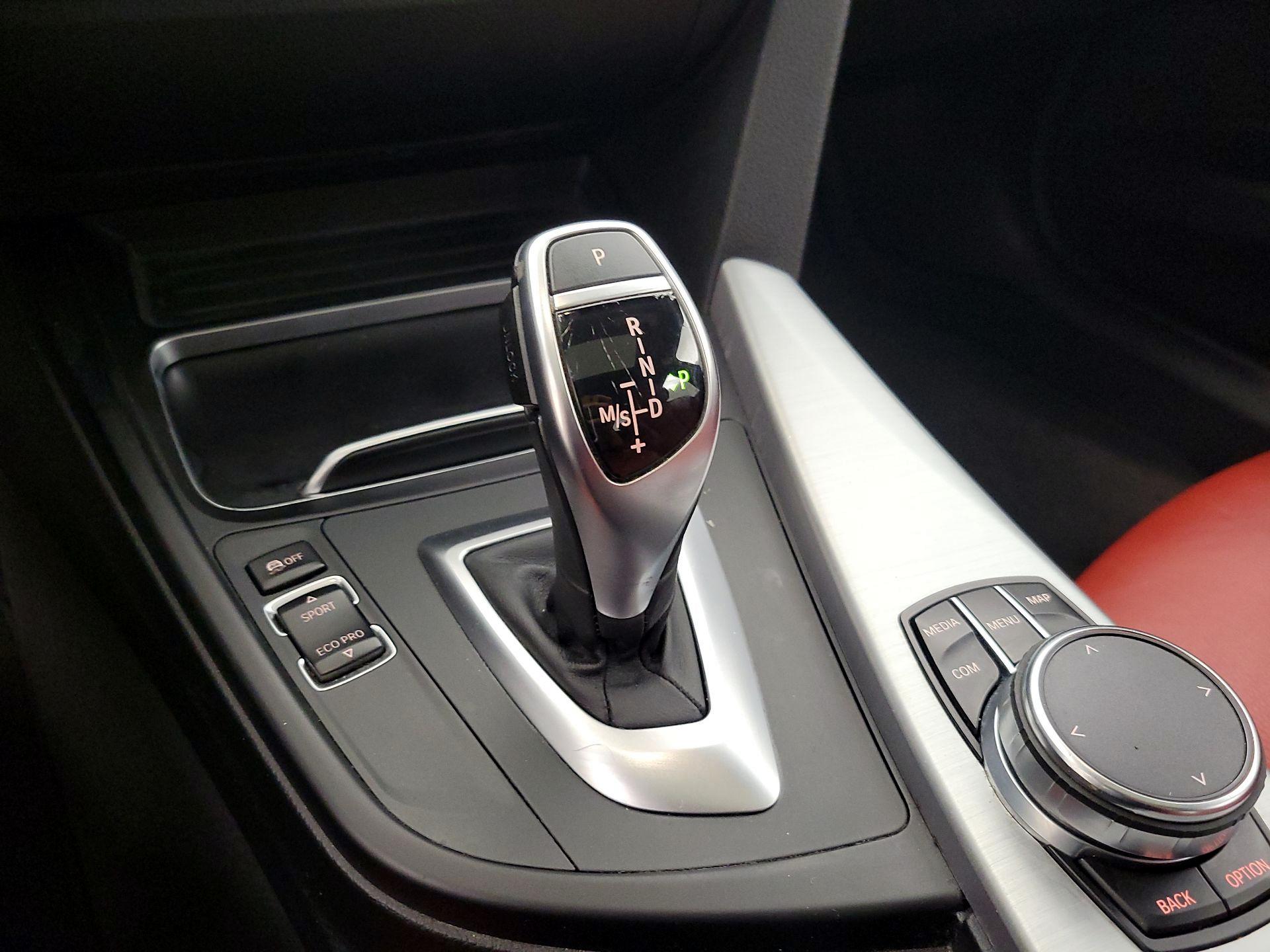 Thumbnail: 2018 BMW 3 Series - 18