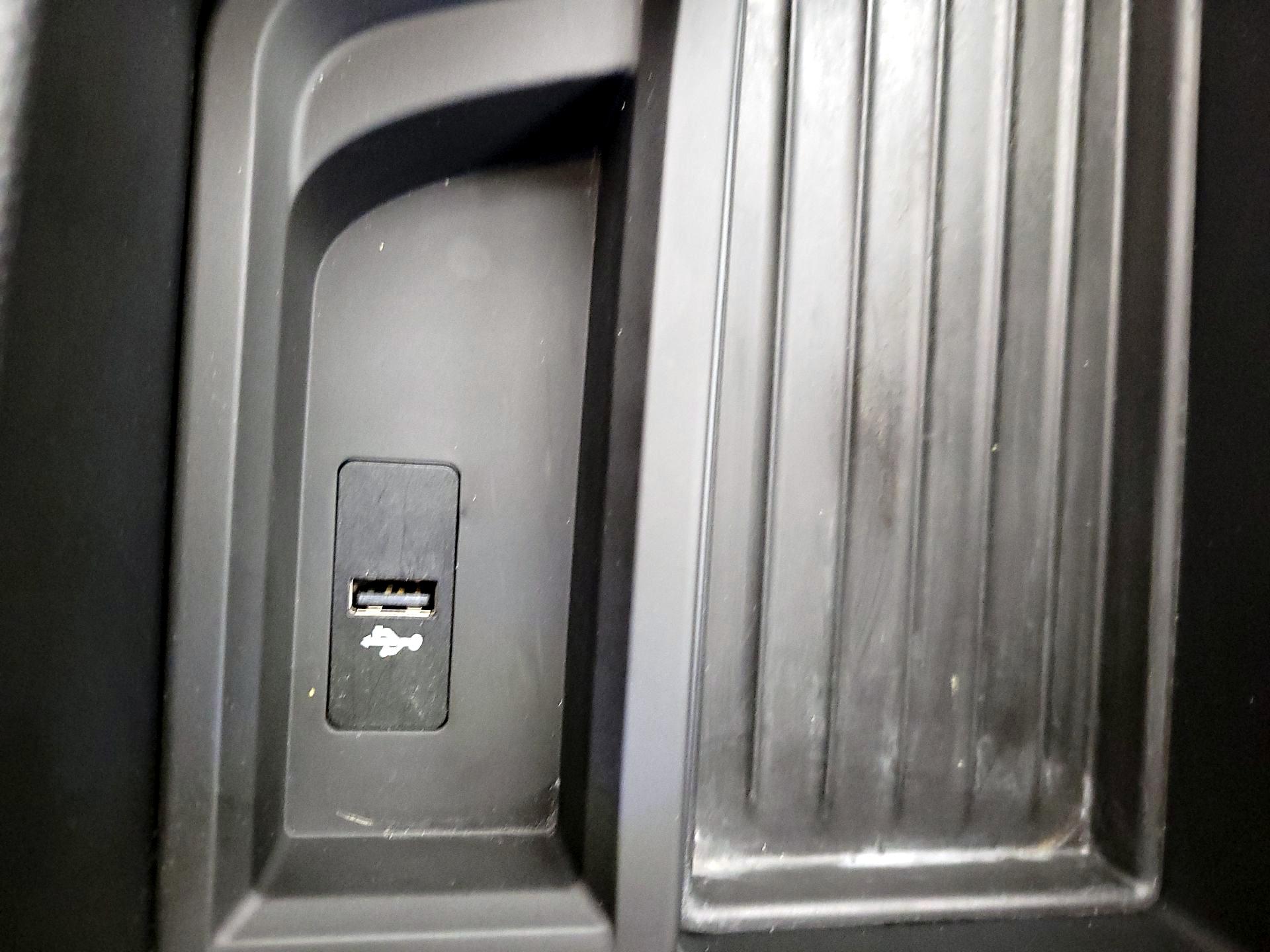 Thumbnail: 2018 BMW 3 Series - 19