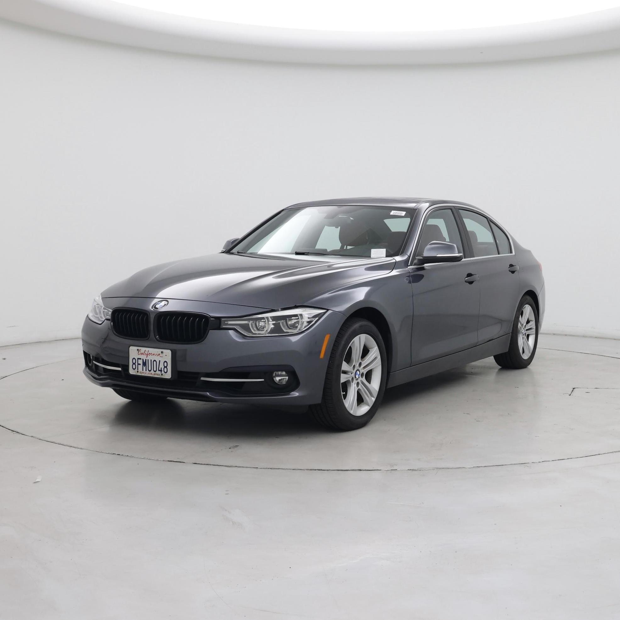 Thumbnail: 2018 BMW 3 Series - 4