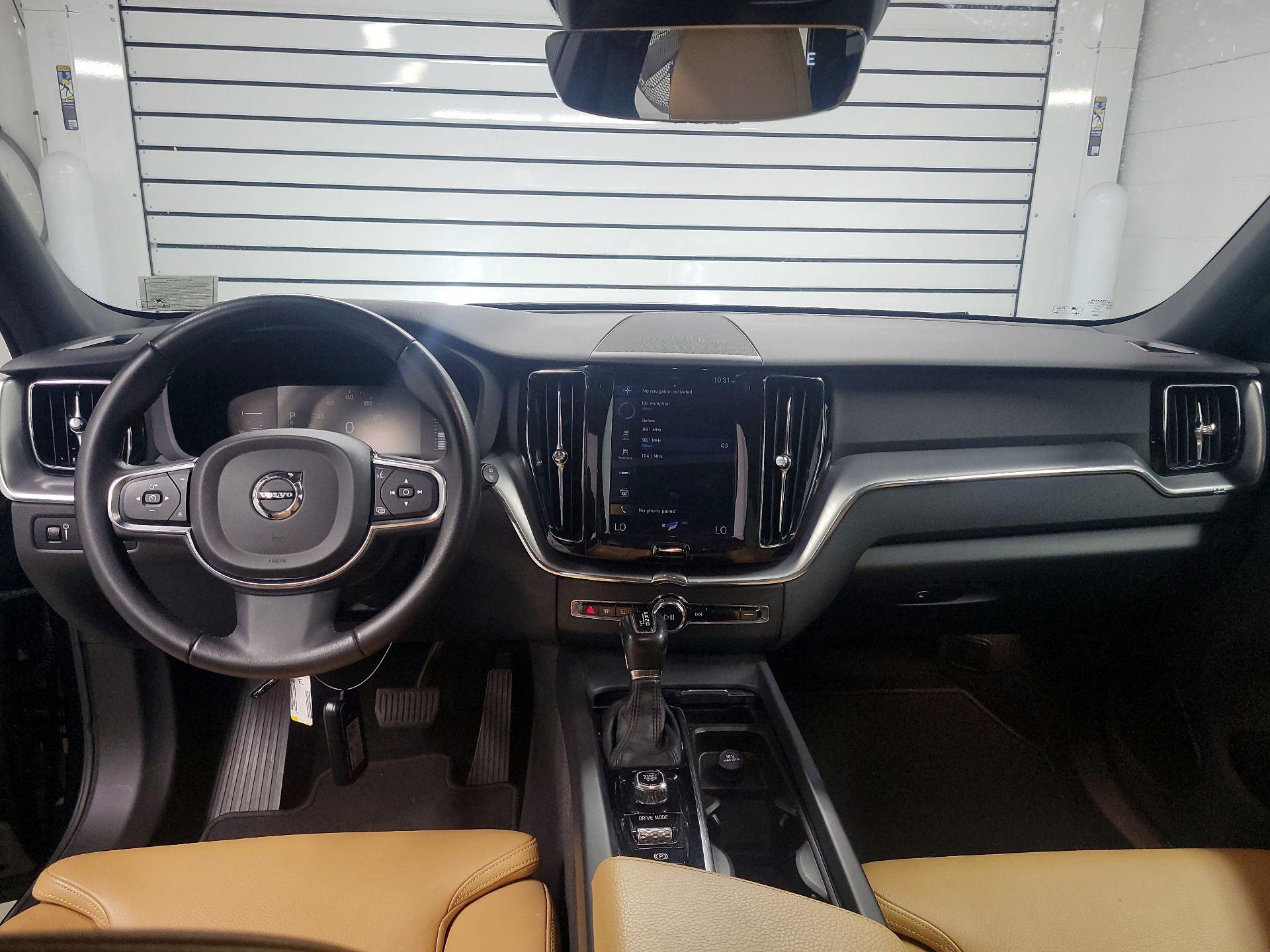 Thumbnail: 2019 Volvo XC60 - 9